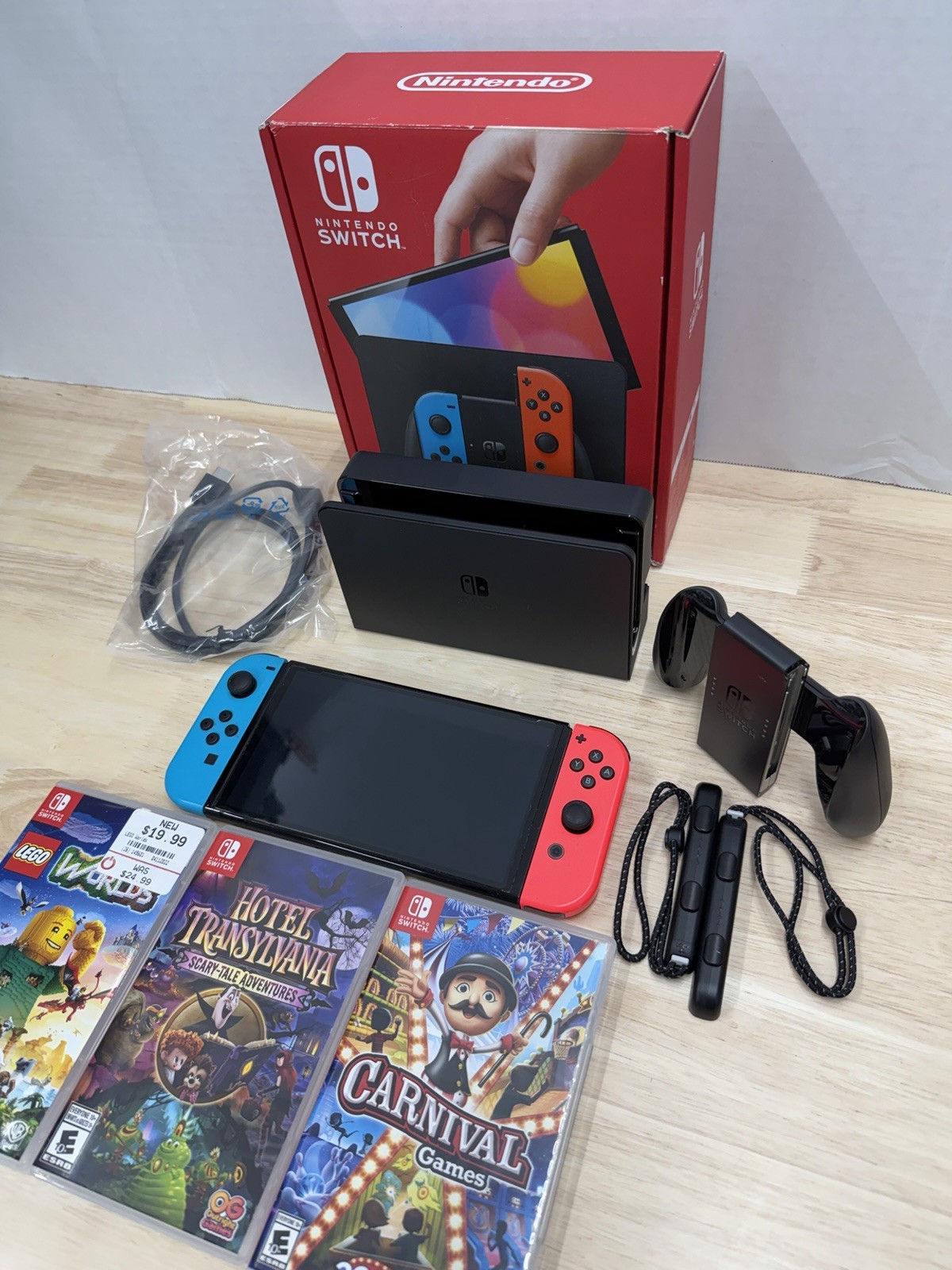 Nintendo Switch OLED Model 64GB HEG-001 Console + 3 Games ~ Great Condition