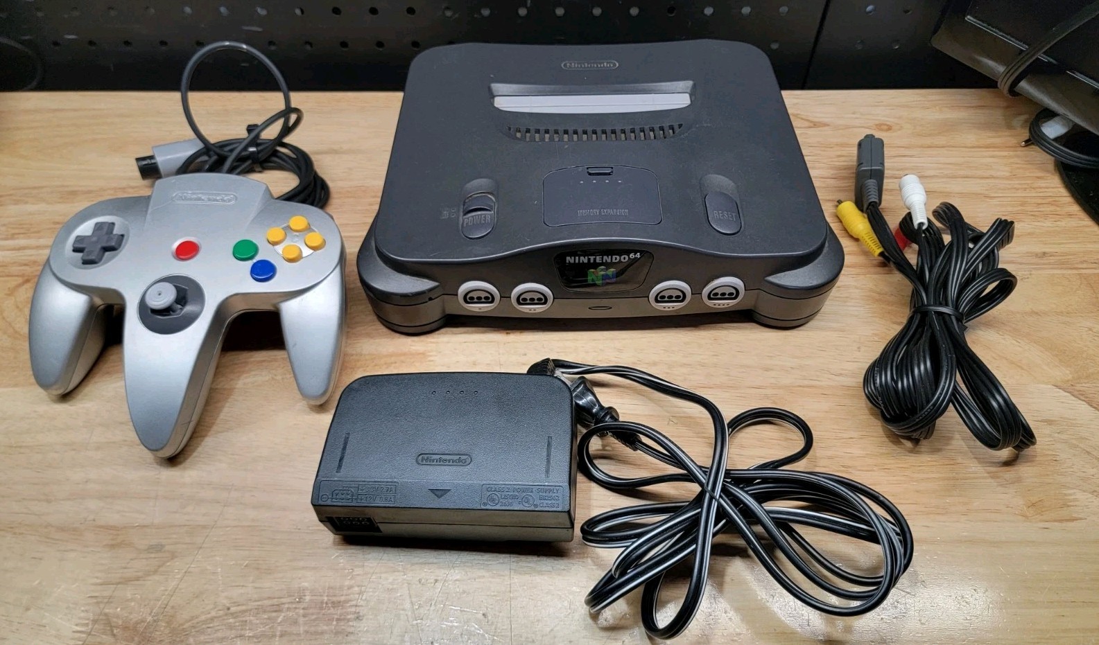 Nintendo 64 N64 System Video Game Console Bundle Lot W/ Controller TESTED!