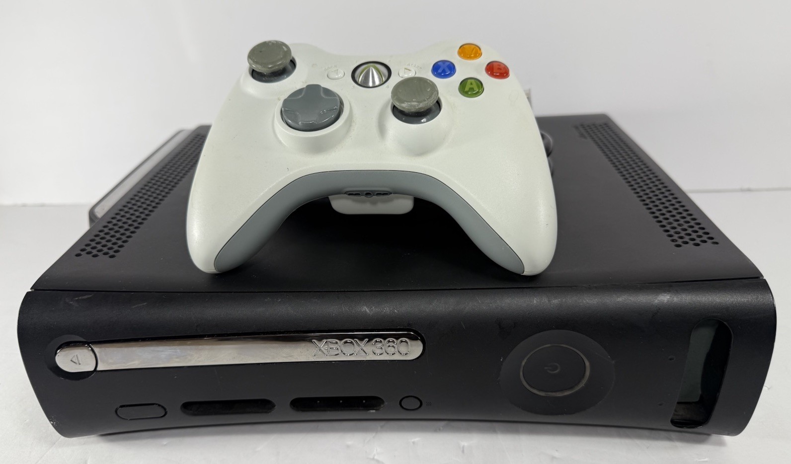 Microsoft Xbox 360 Console 120GB Matte Black + Controller & Cables