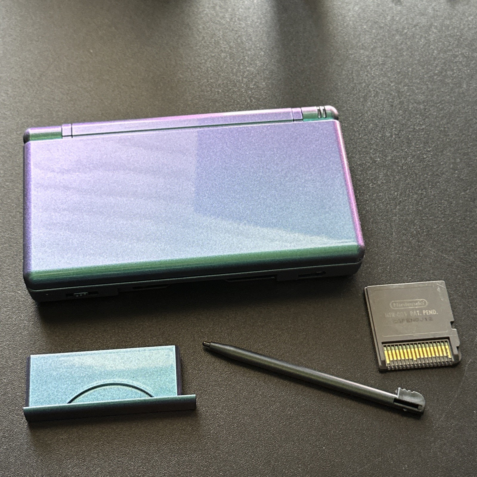 Game + USB C Chameleon Green Purple Nintendo DS Lite Handheld Console System