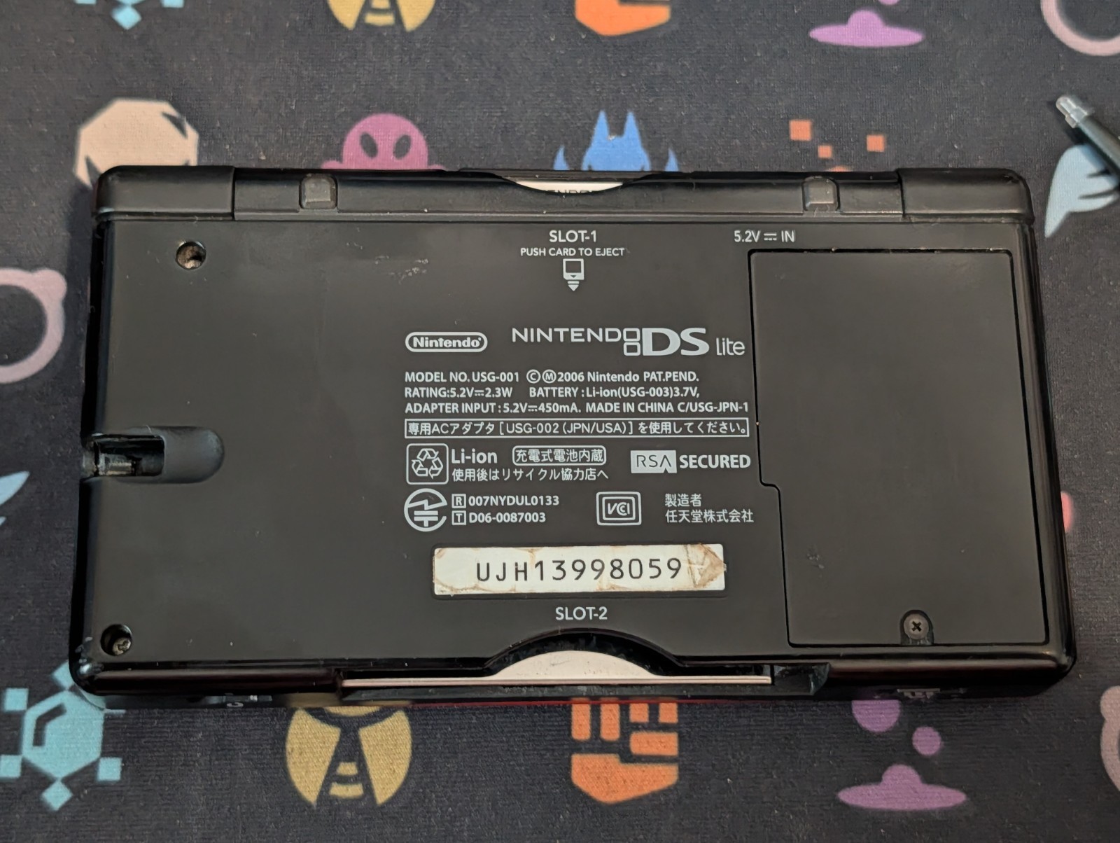 Nintendo DS Lite Crimson Red/Black w/Charger – Tested & Working – A065