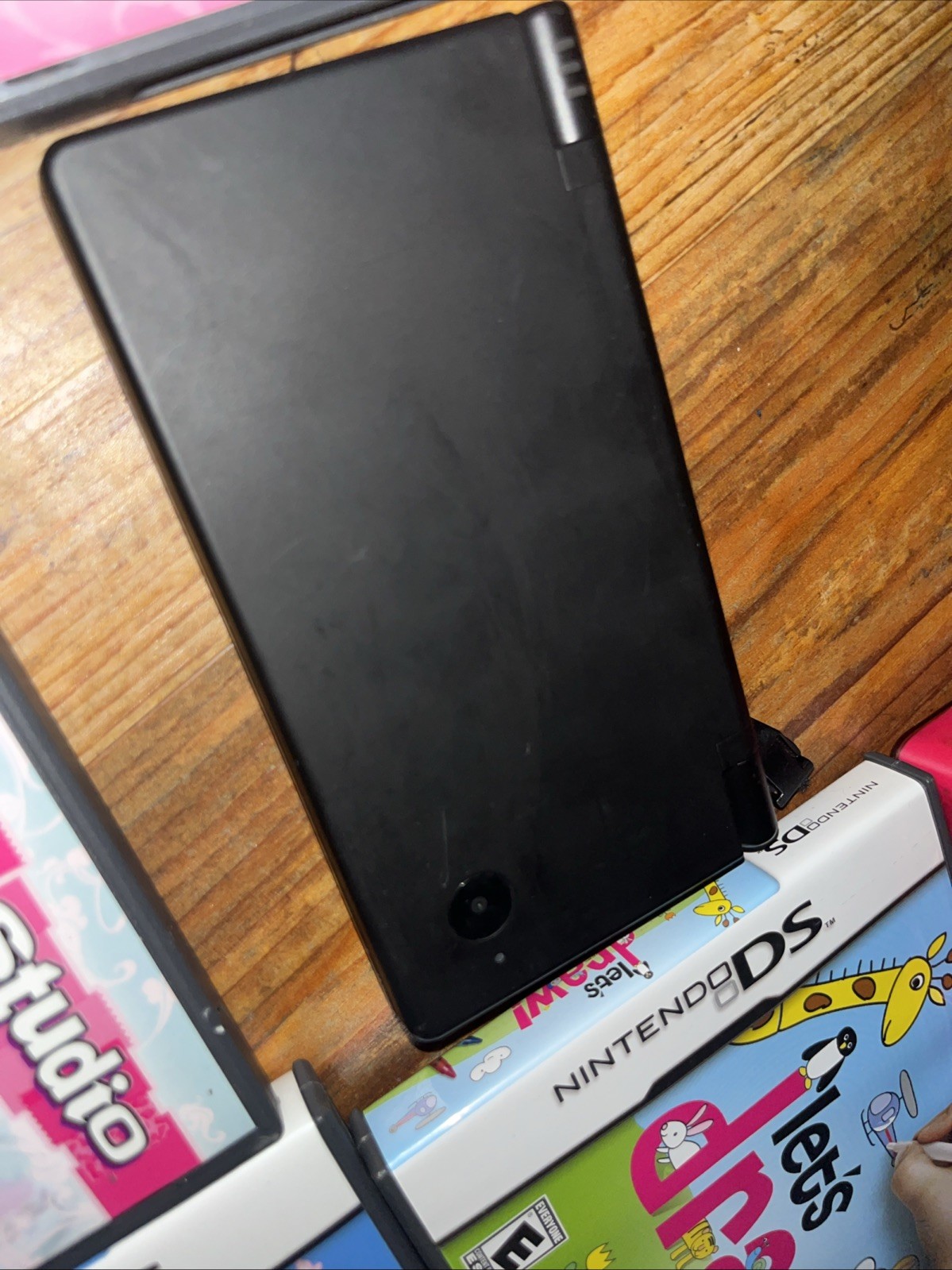 Nintendo DSi (TWL-001) 2008 Black Bundle w/ 5 Games & Carrying Case