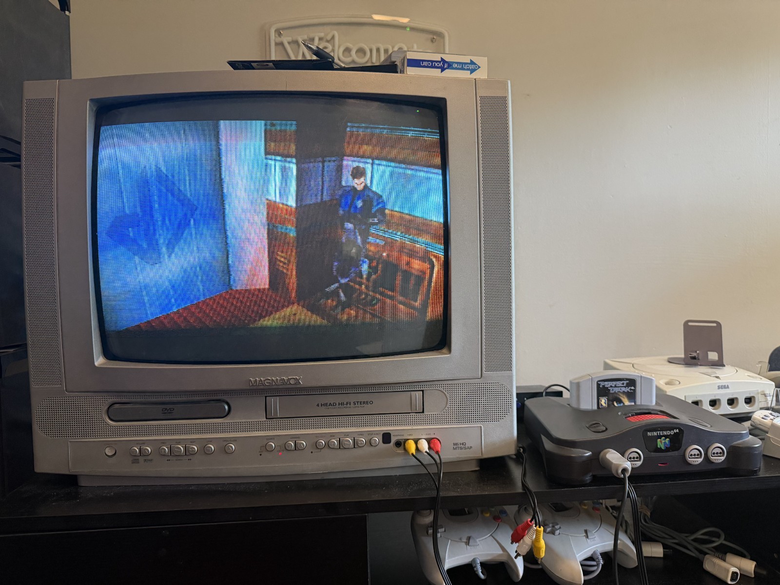 Nintendo 64 System 32MB Home Console – Charcoal Gray