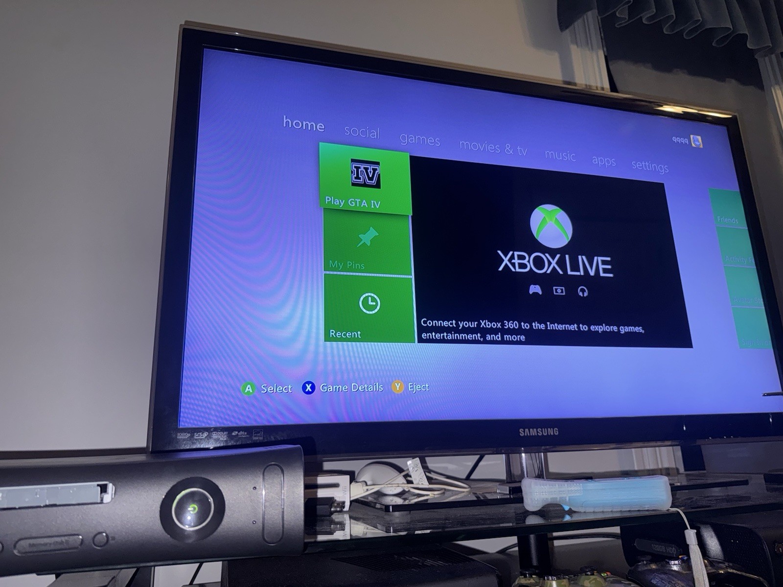 Bulk Lot x6 Xbox 360s With HDDs No Controllers Cords Or Games