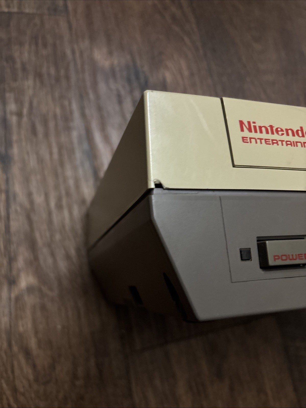 NES-001 W/ 2 Original Controllers and 1 Game