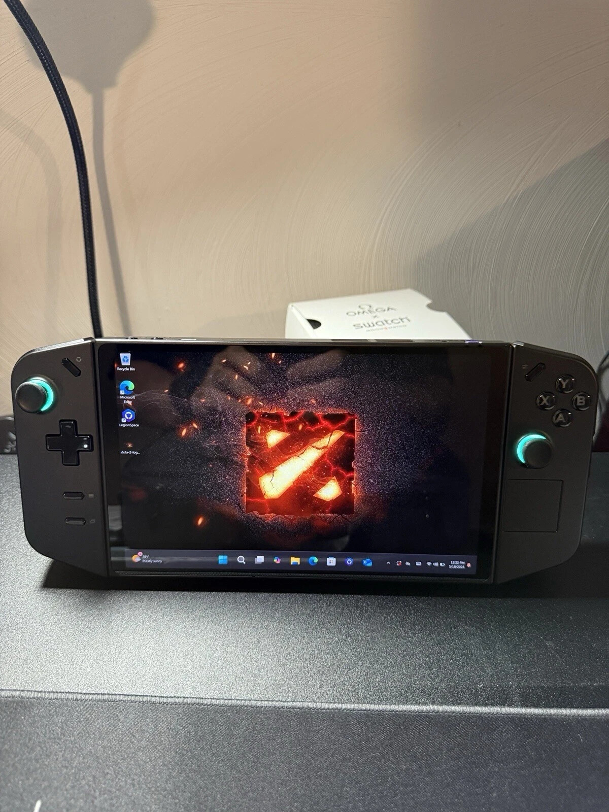 Lenovo Legion Go Handheld Gaming Console AMD Ryzen Z1 Extreme 16GB RAM 512GB SSD