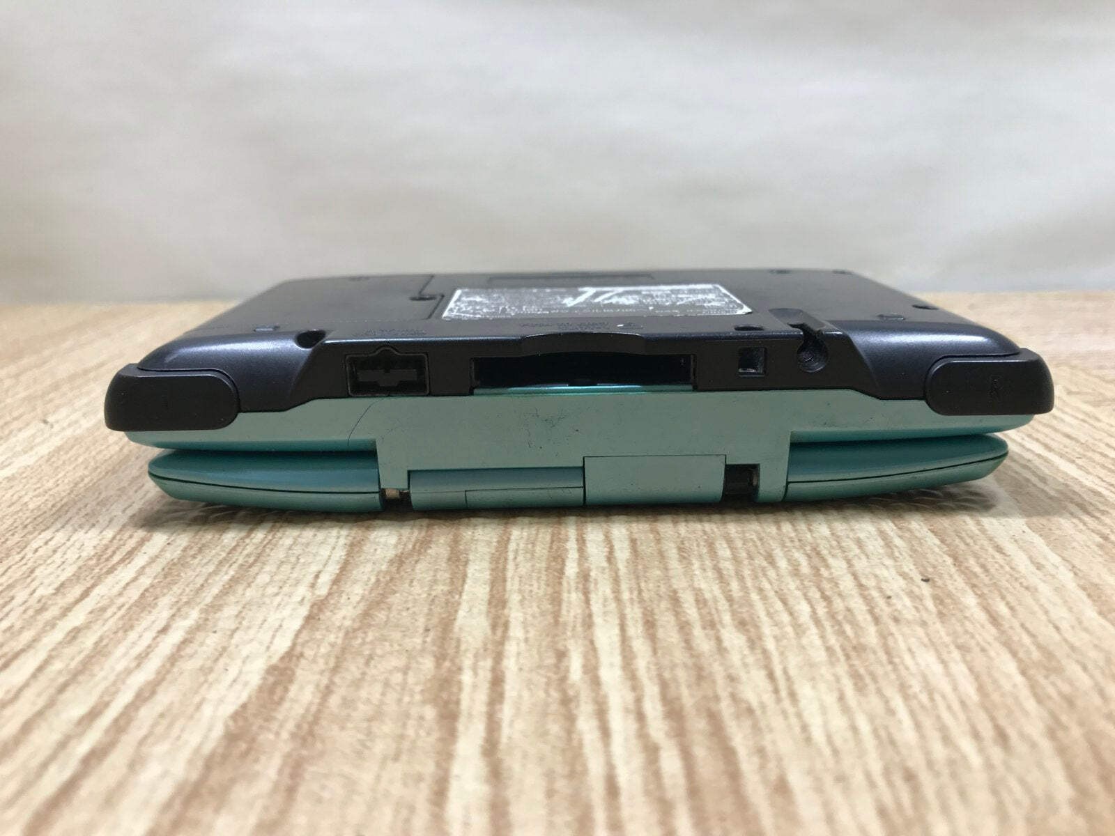 Nintendo DS Turquoise Blue Console Nintendo Japan – With Defects LG9515