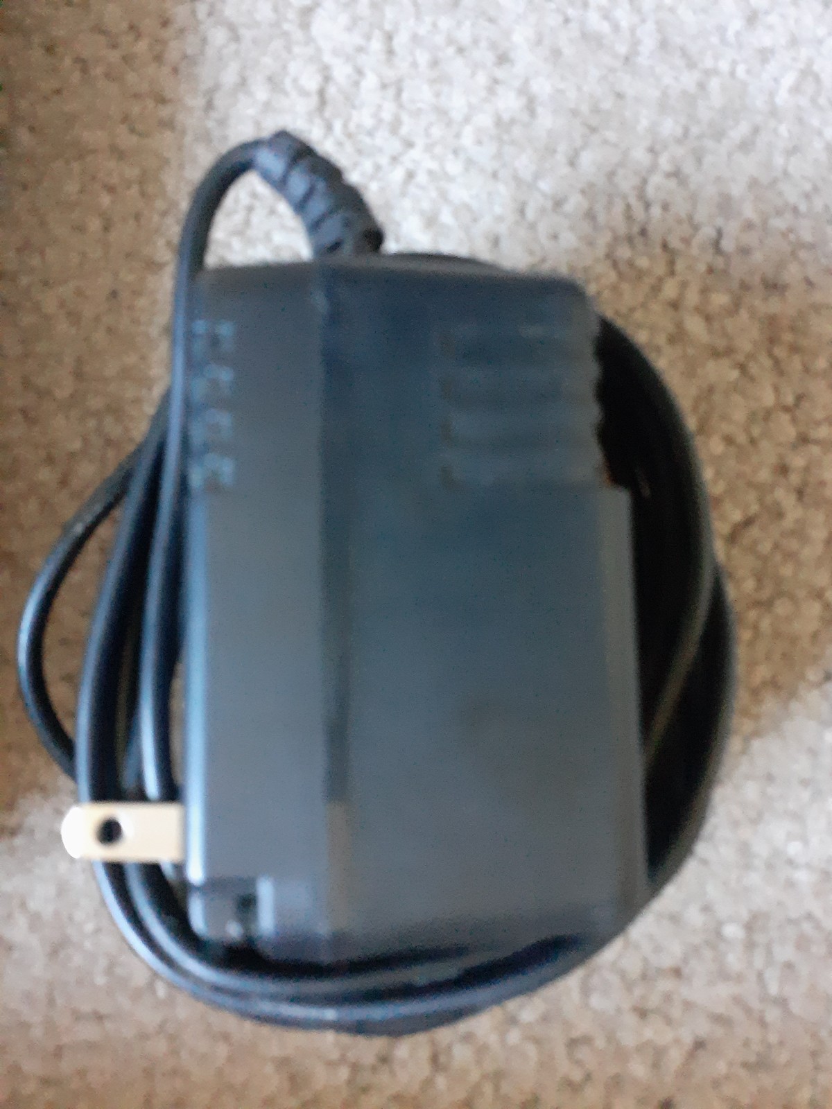 Complete Sega Genesis 16 bit video entertainment system with extra controller