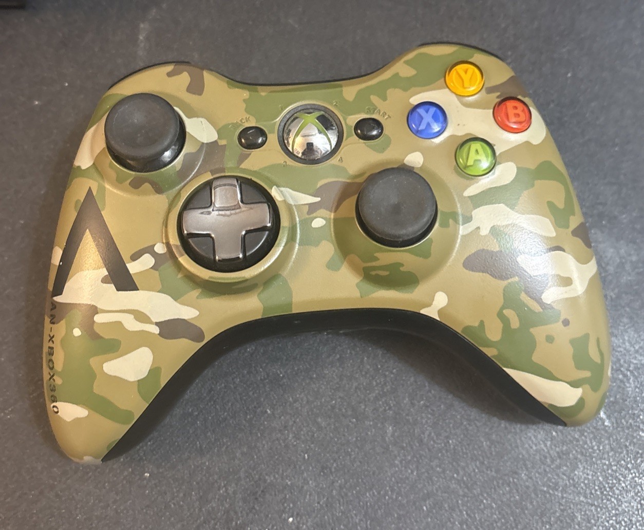 Microsoft Xbox 360 Elite 120GB Black Console OEM Camo Controller All Cords