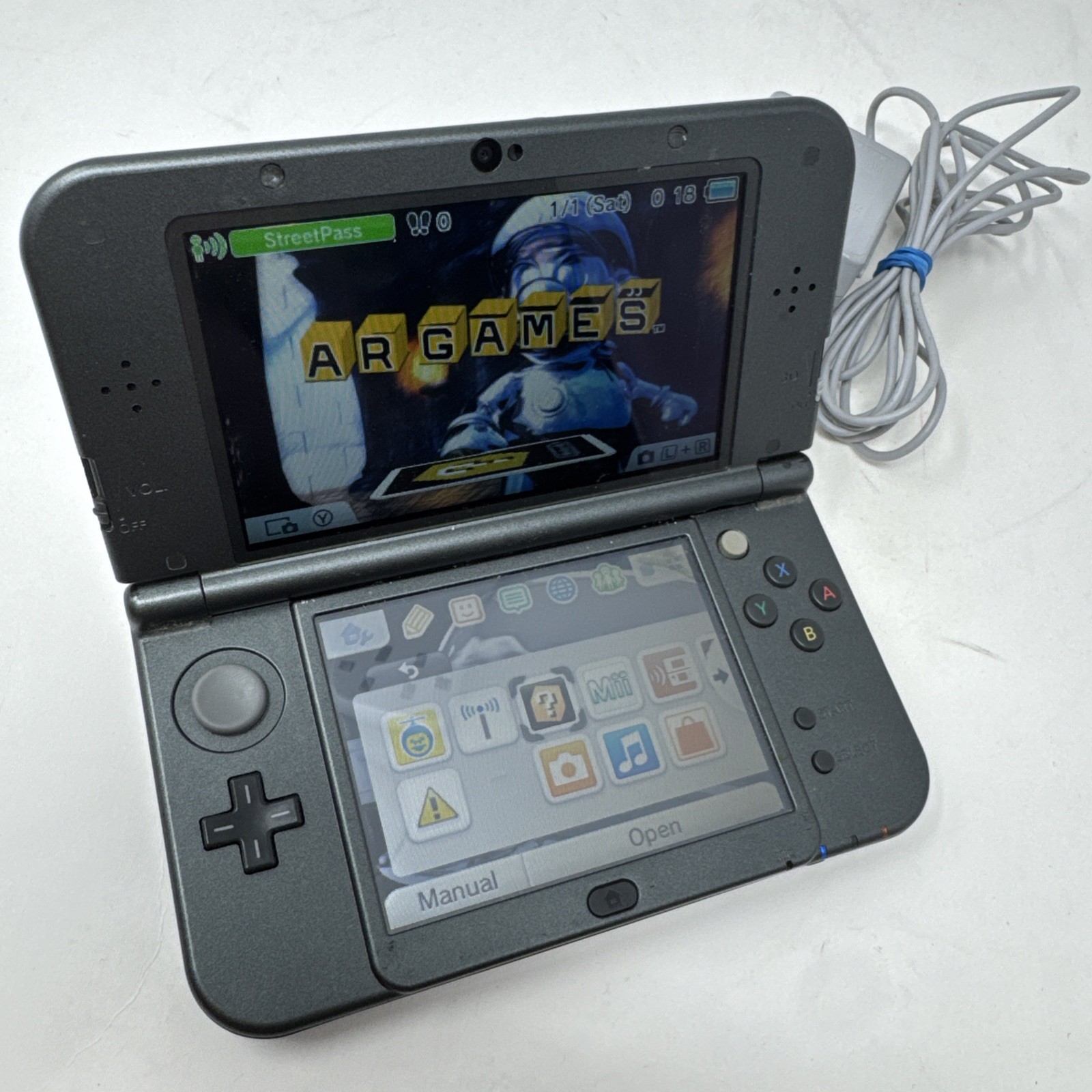 Nintendo New 3DS XL 4Gb SD card + Charger Silver Gray Black – Tested