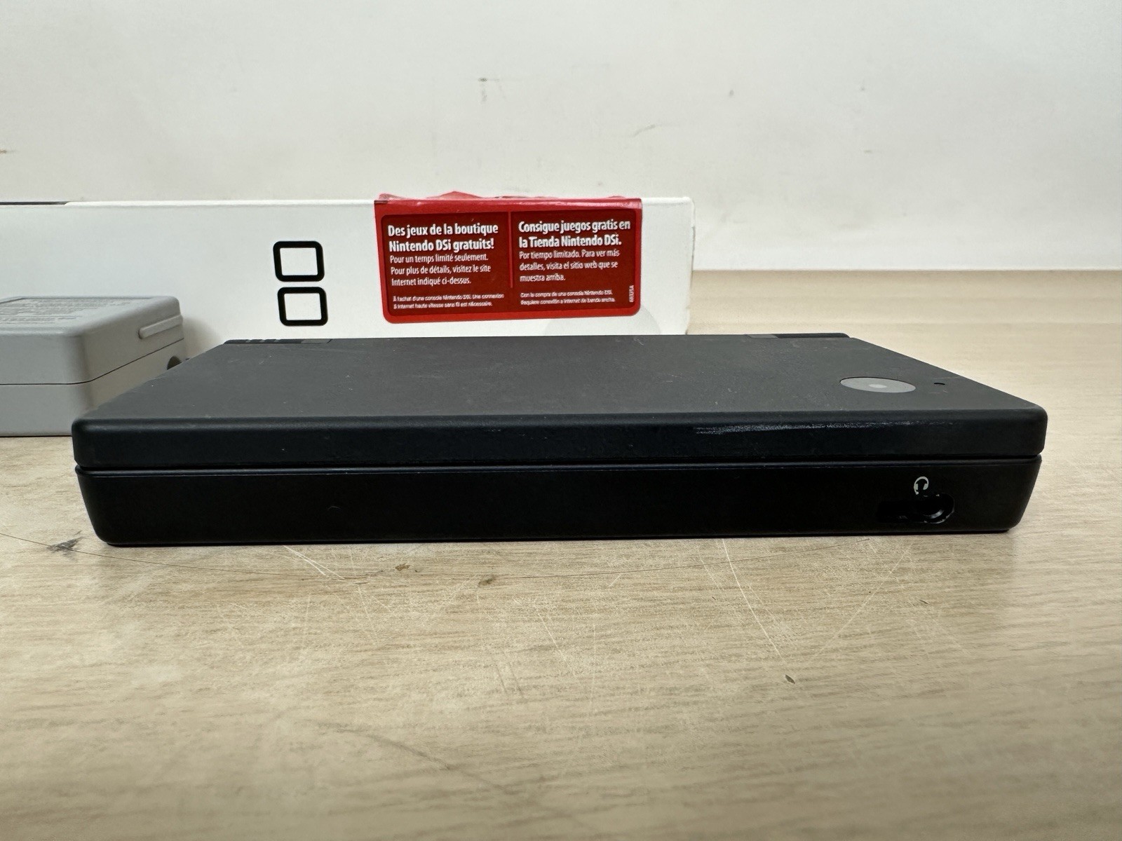 Nintendo DSi – Matte Black – Complete in Box CIB w/ Inserts/Charger/Stylus WORKS