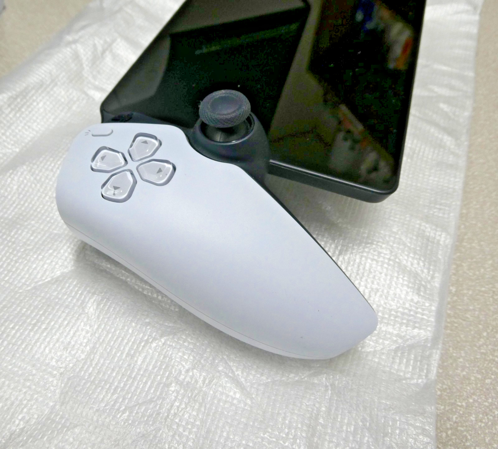Sony PS5 Digital Edition Console – 825 Gb & Sony CFI-Y1001 – Remote Player
