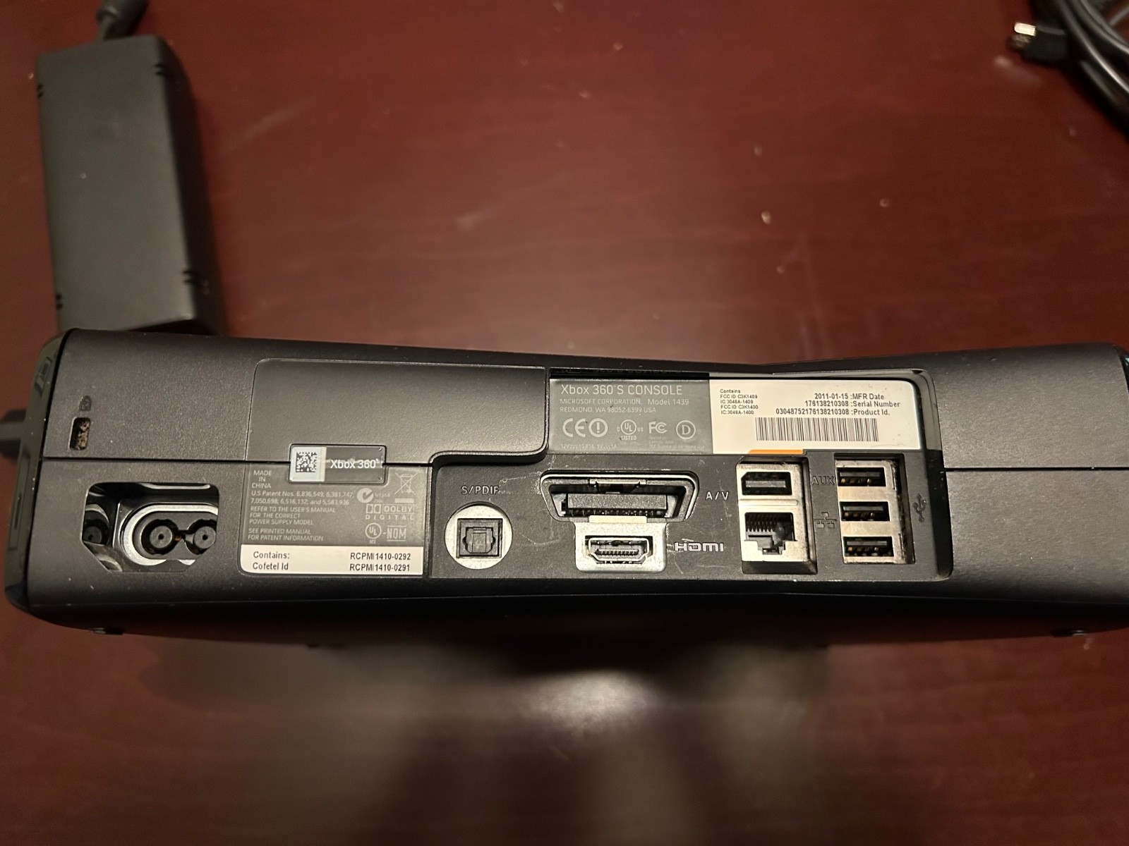 Tseted 2011 XBOX 360 Slim 4GB – No Hard Drive – Works – Power Supply, HDMI Cable
