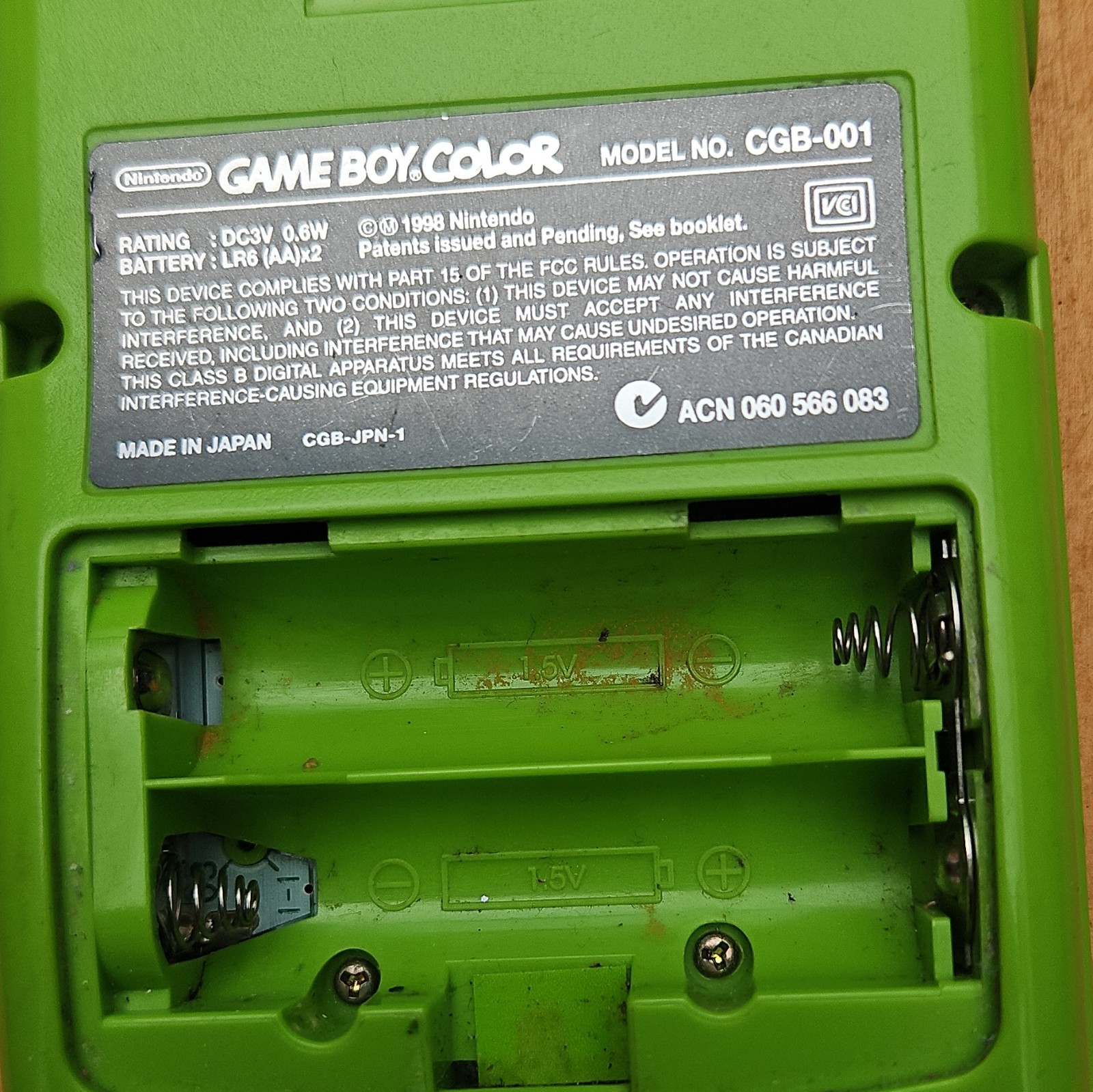 Nintendo Game Boy Color CGB-001 Green Handheld System with Headphone Jack 1998