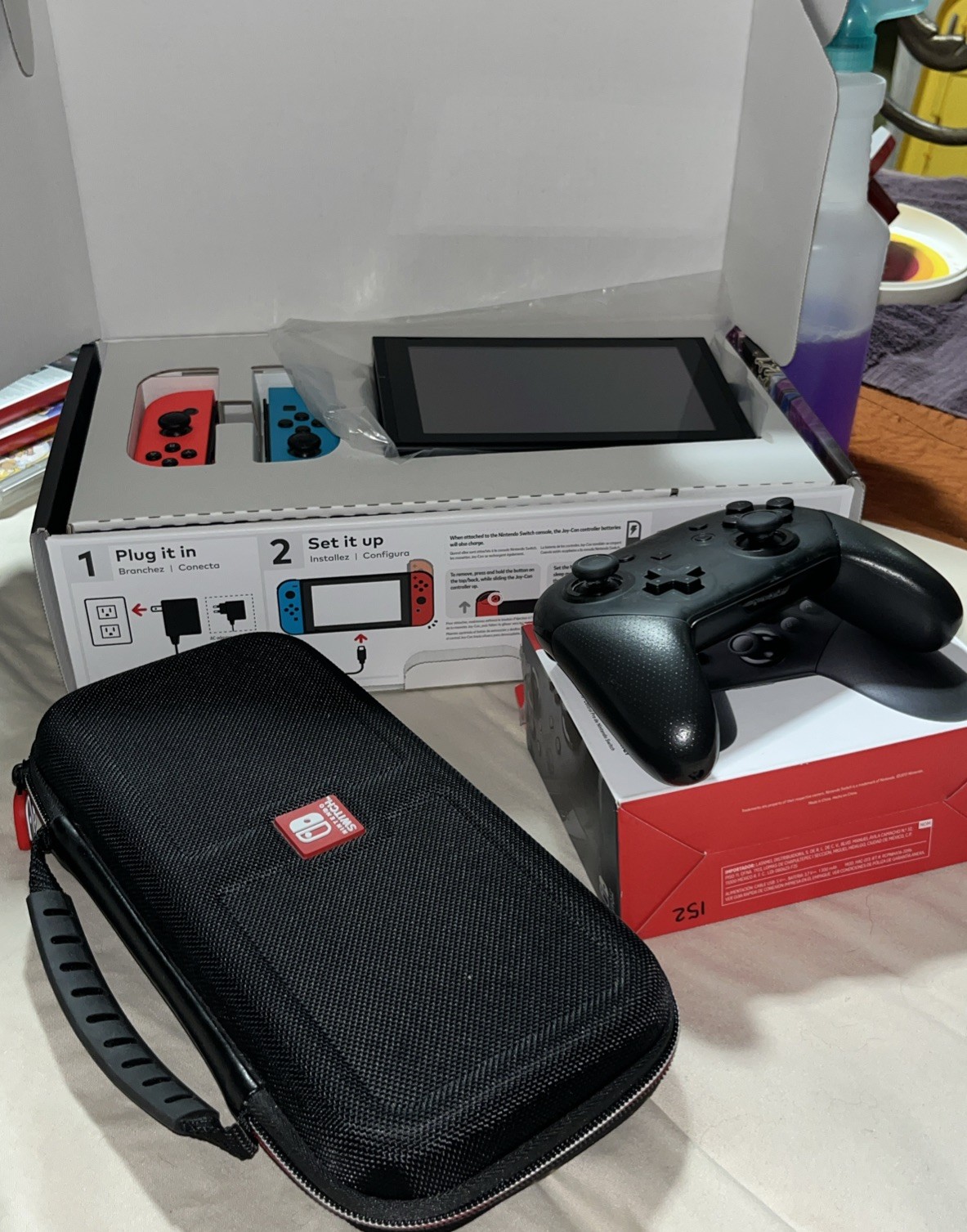 Nintendo Switch Joy-Con Controllers Mario Kart 8 Bundle -BONUS CONTROLLER CASE