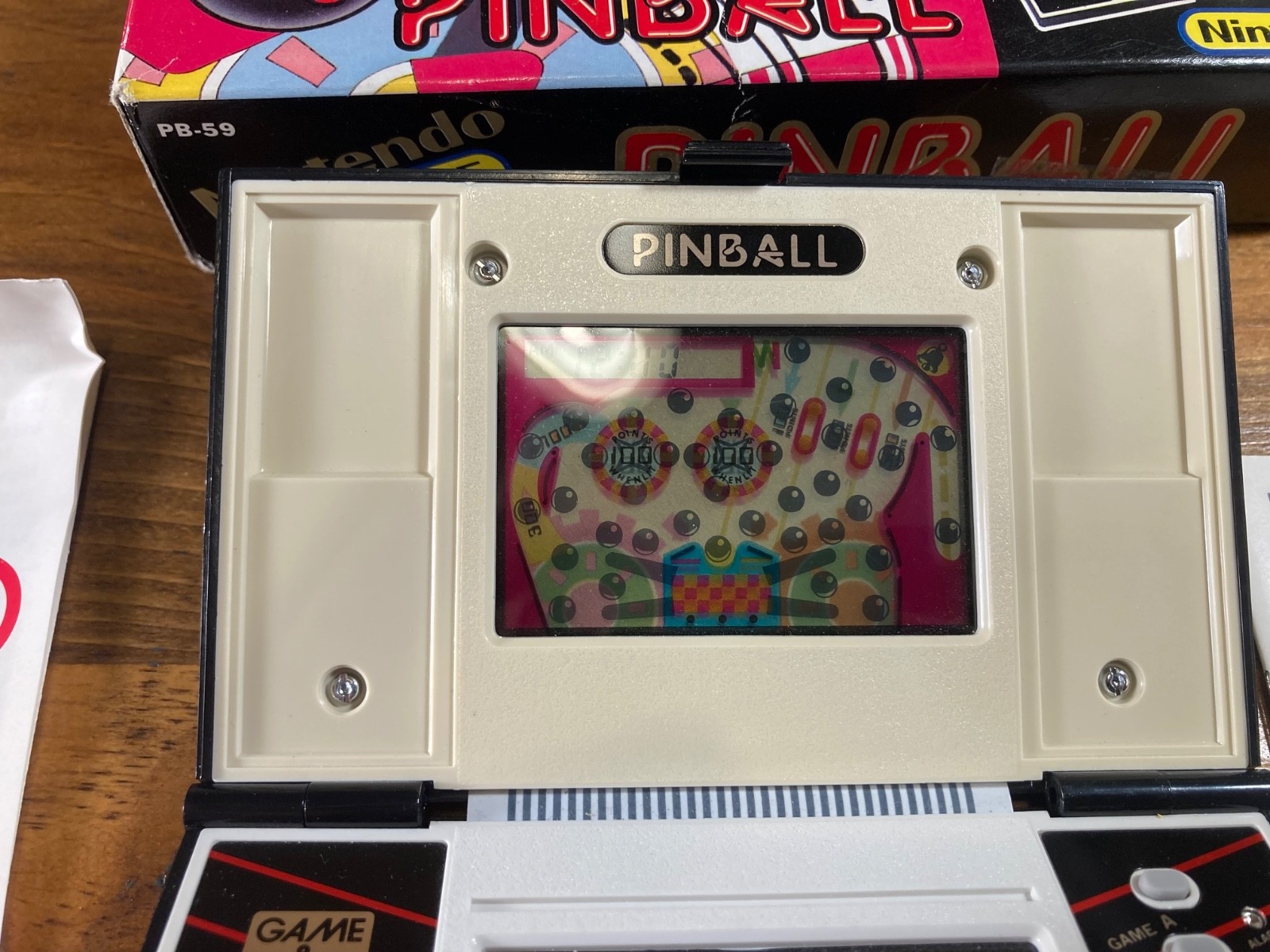 NINTENDO GAME & WATCH PINBALL 1983 CIB FULLY FUNCTIONAL NEAR MINT CONDITION