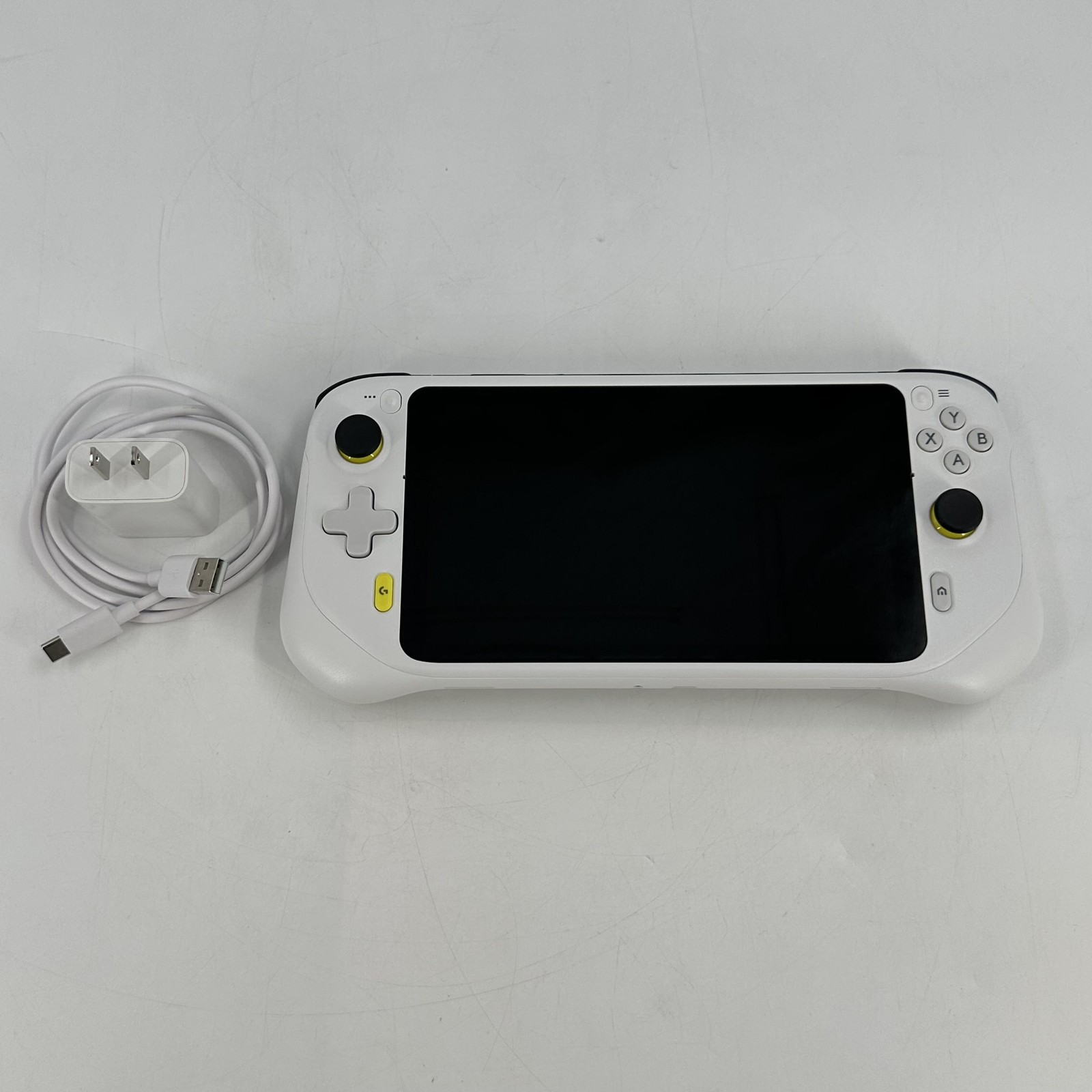 Logitech G Cloud Handheld Console 64GB w/ Charger – Excellent