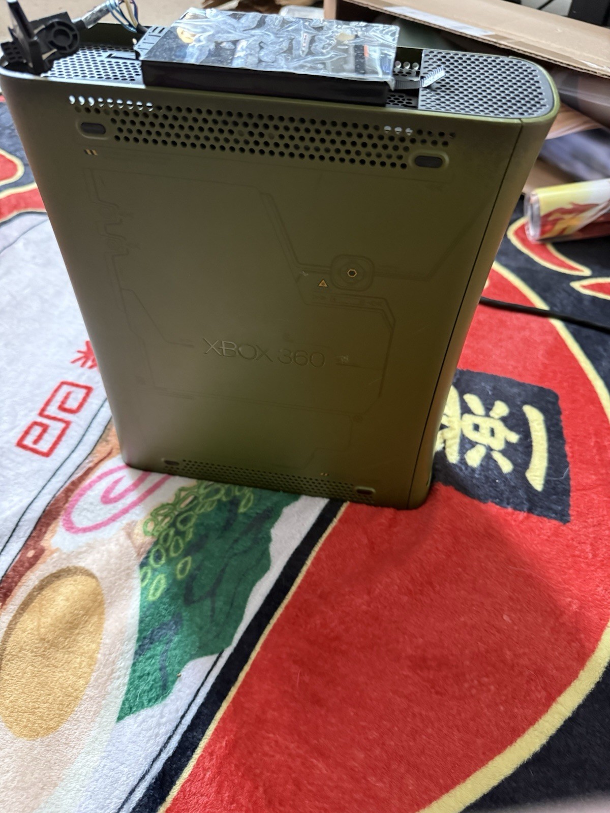 ADVANCED Halo 3 360 comes with power cords Custom LEDS – no controller
