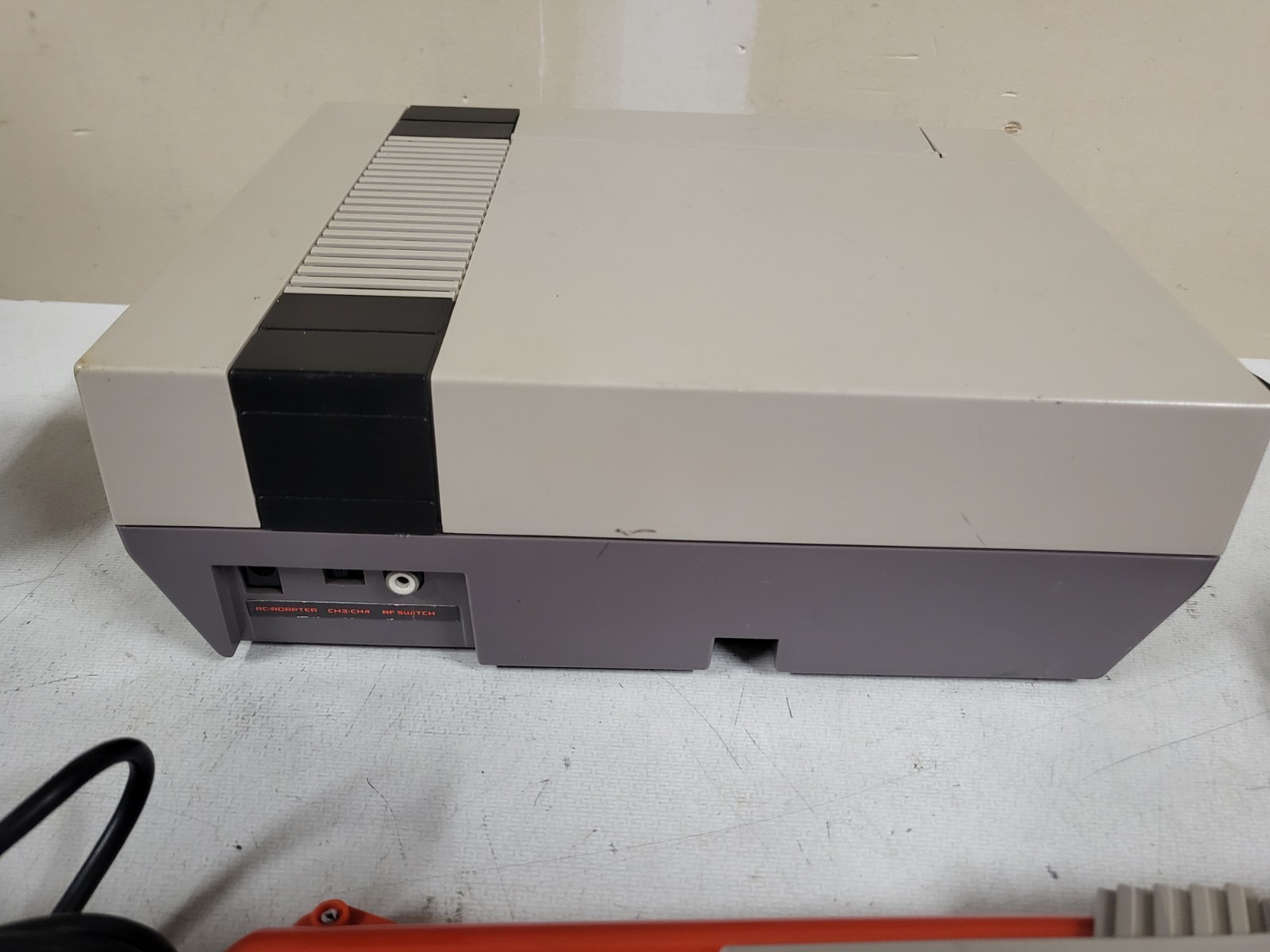 NES Nintendo Console Bundle with – Controller Zapper and Cables WORKS! *READ*