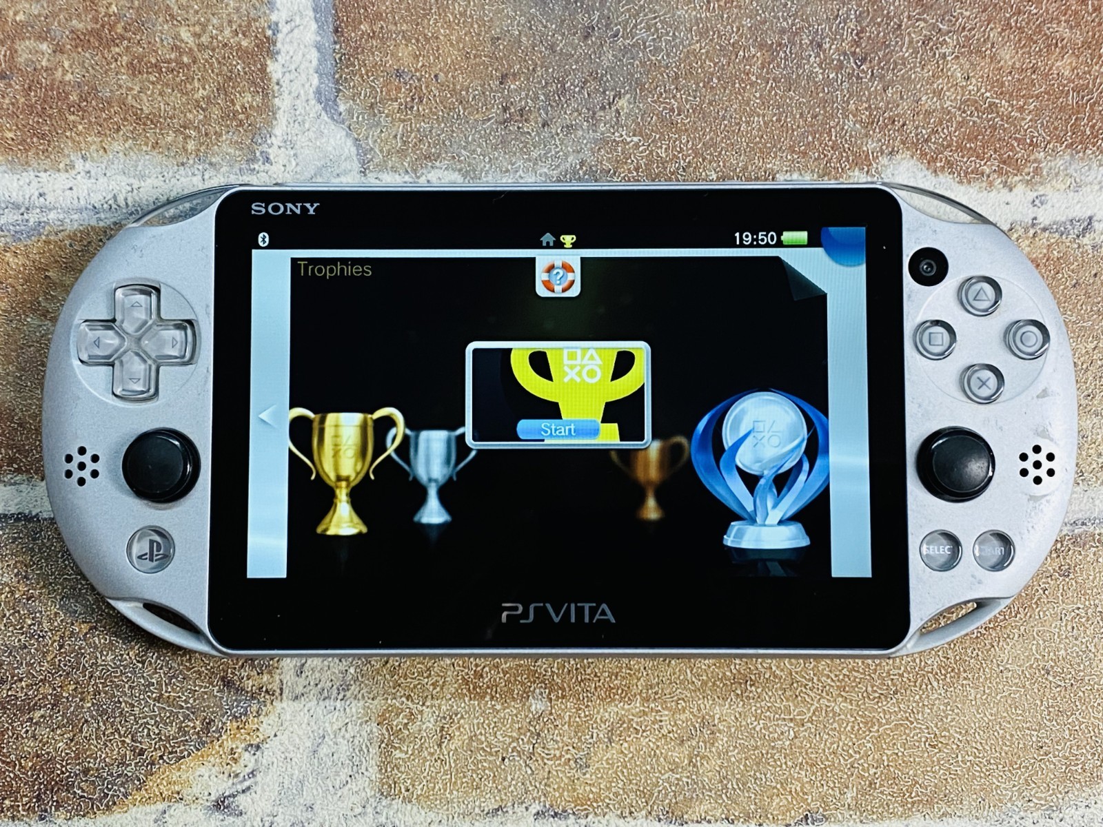 SONY PS Vita PCH-2000 ZA25 SILVER Japan PlayStation Charger 8GB Tested DDP