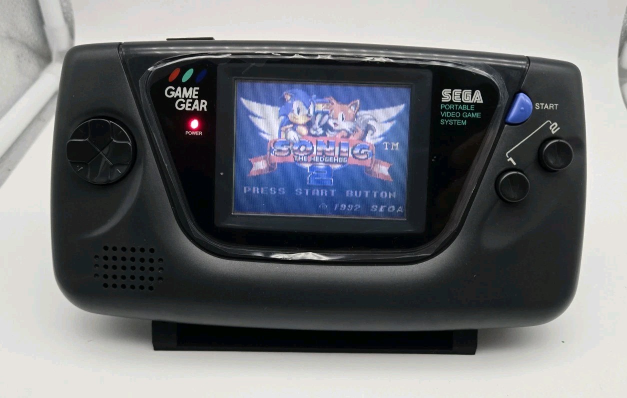 SEGA Game Gear Restored – Recapped, New Glass Lens, AC Adapter, Tested