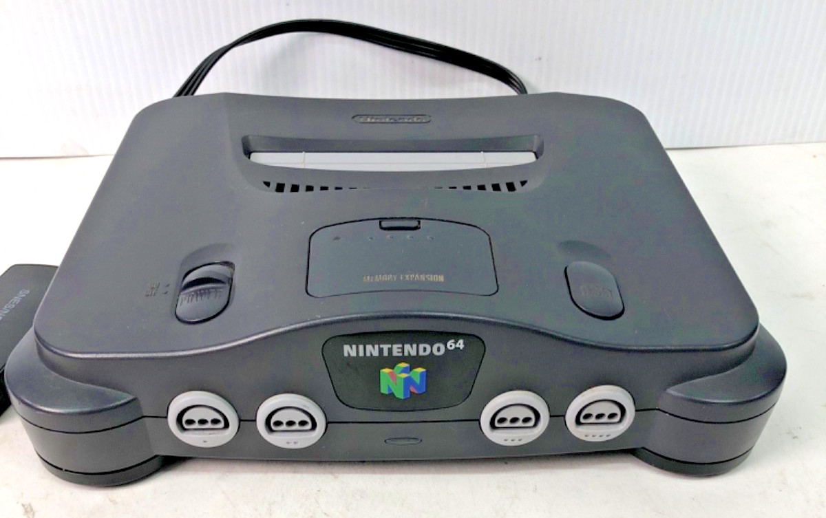 Nintendo 64 System 32MB Home Console – Charcoal Gray