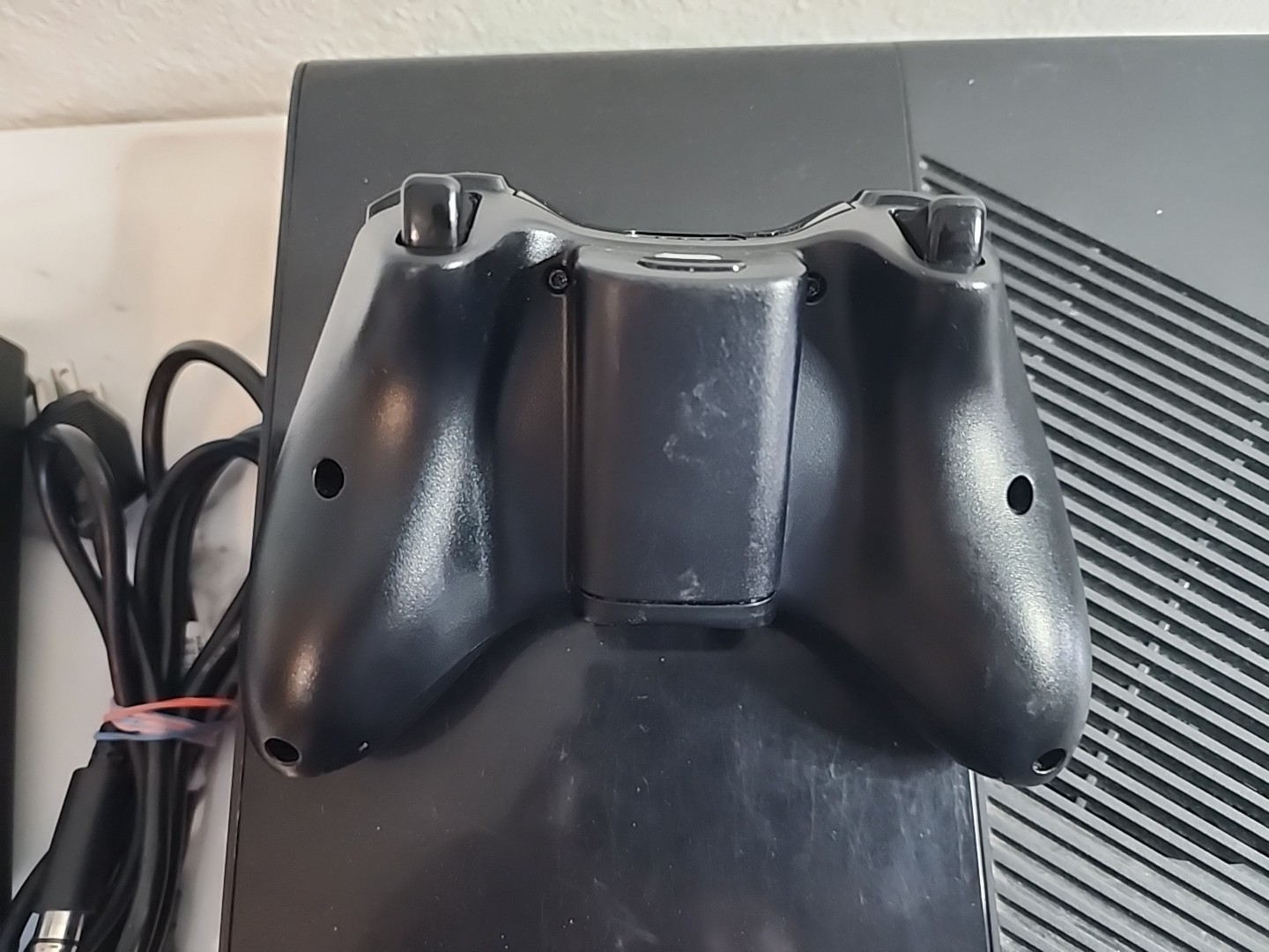 Microsoft Xbox 360 E 250GB Game Console – Black READ