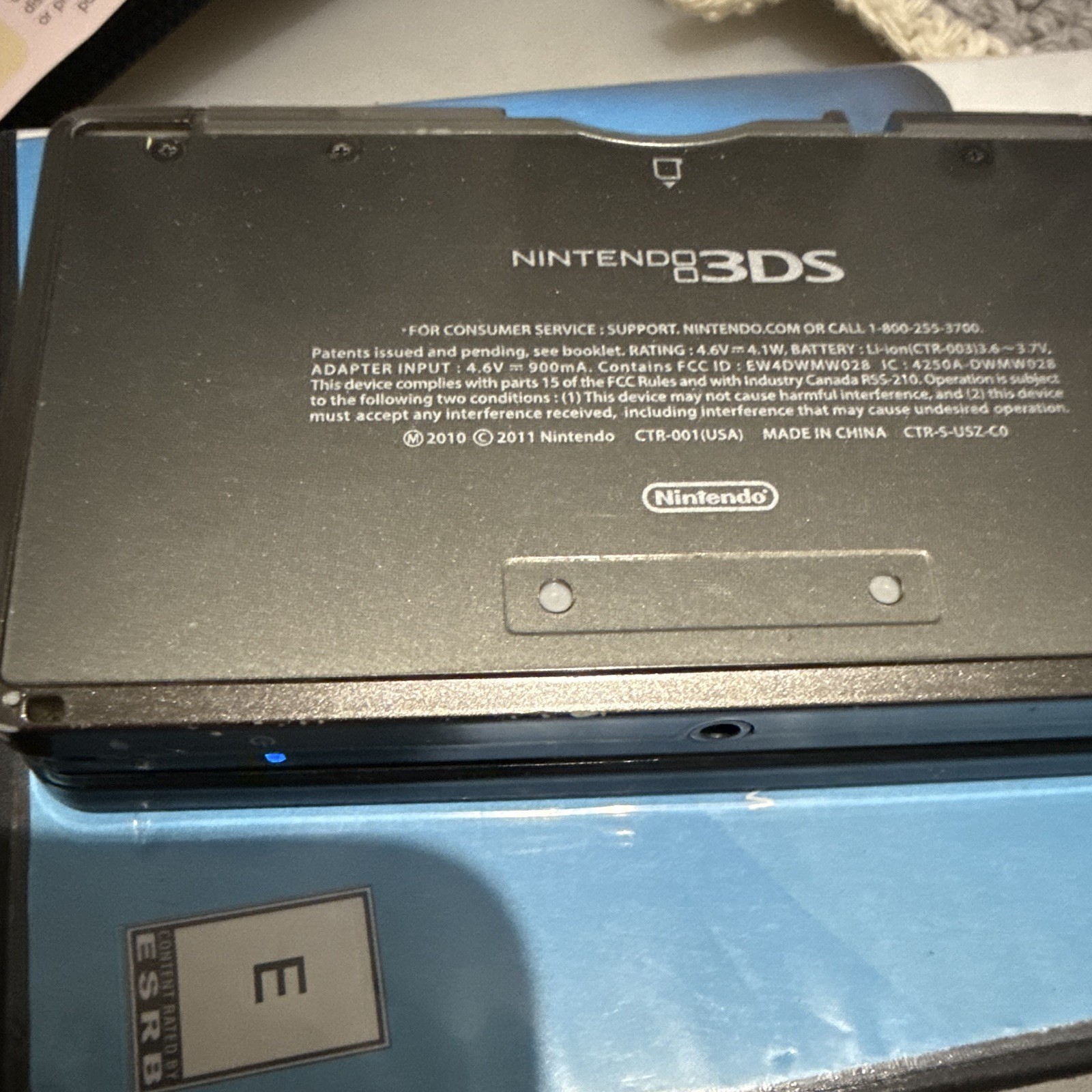 Nintendo 3DS Black Handheld Console CTR-001 2GB NTSC-U/C Wi-Fi 3D