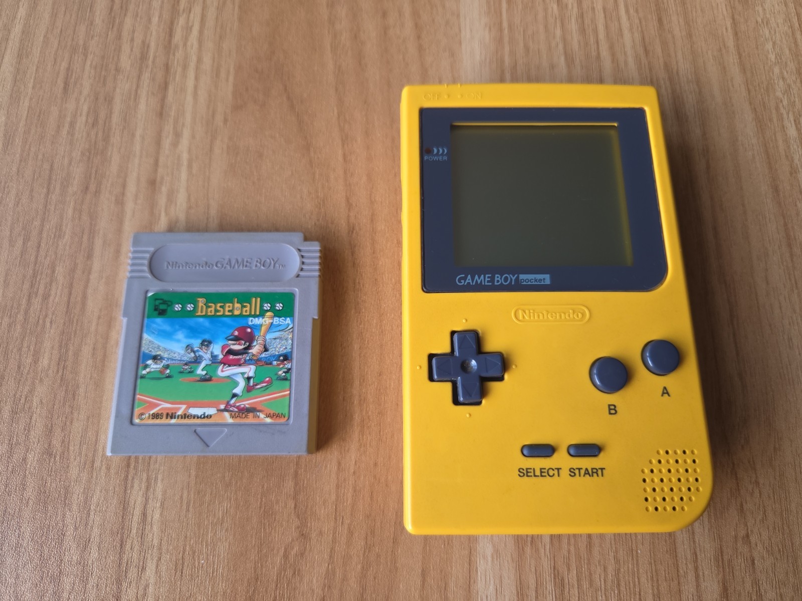 Nintendo Game Boy Pocket MGB-001 – Yellow – 100% OEM – Tested Working