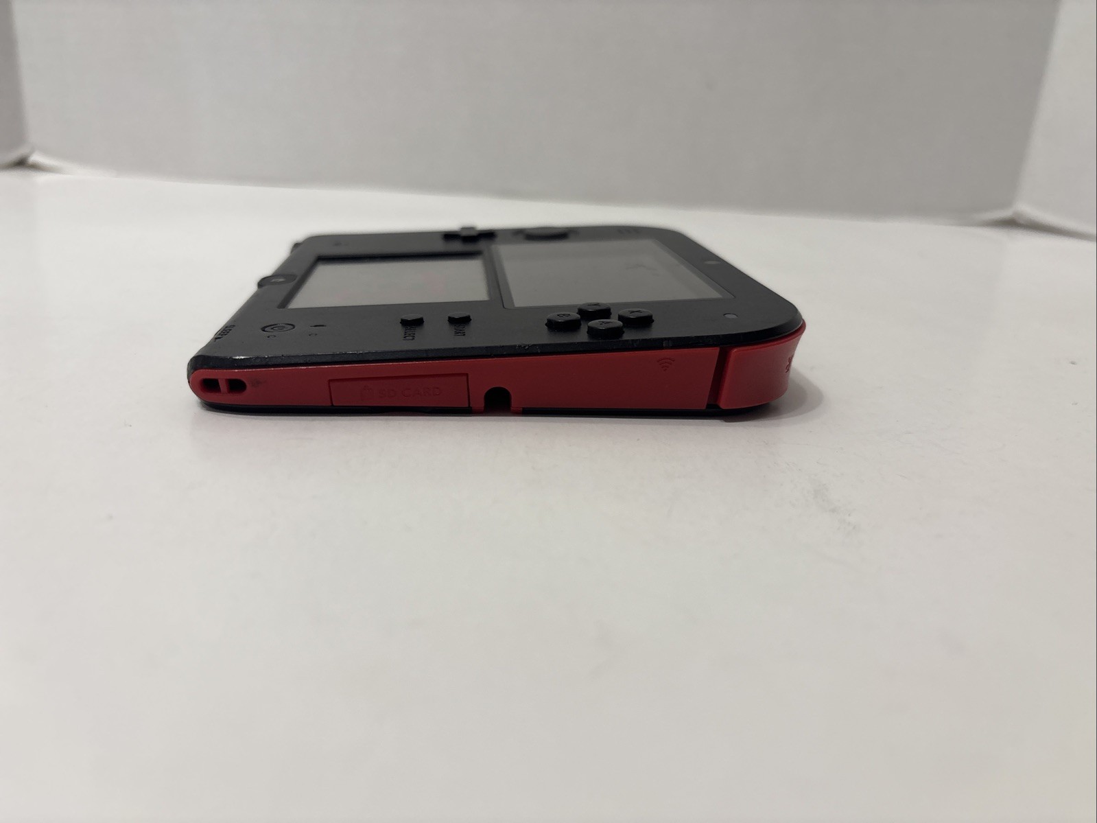 NINTENDO 2DS HANDHELD CONSOLE FTR-001 BLACK / RED WORKING NICE 1 Game & Stylus