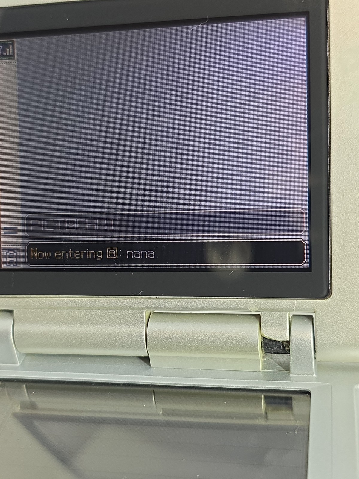 Nintendo DS OG FAT Console – tested and working with charger / broken hinge