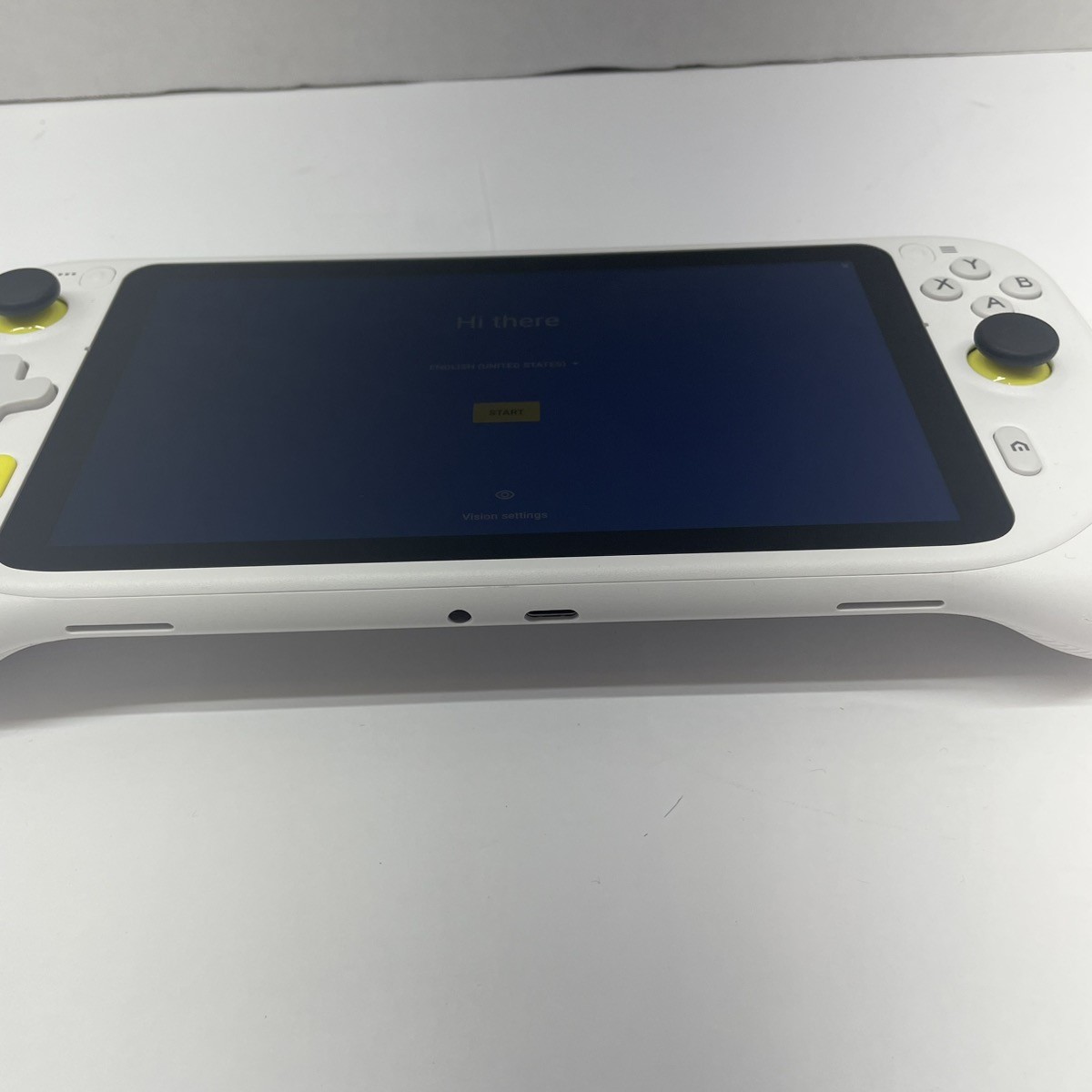 LOGITECH G CLOUD HANDHELD GAMING CONSOLE GR0006 WIFI (CMP126028)