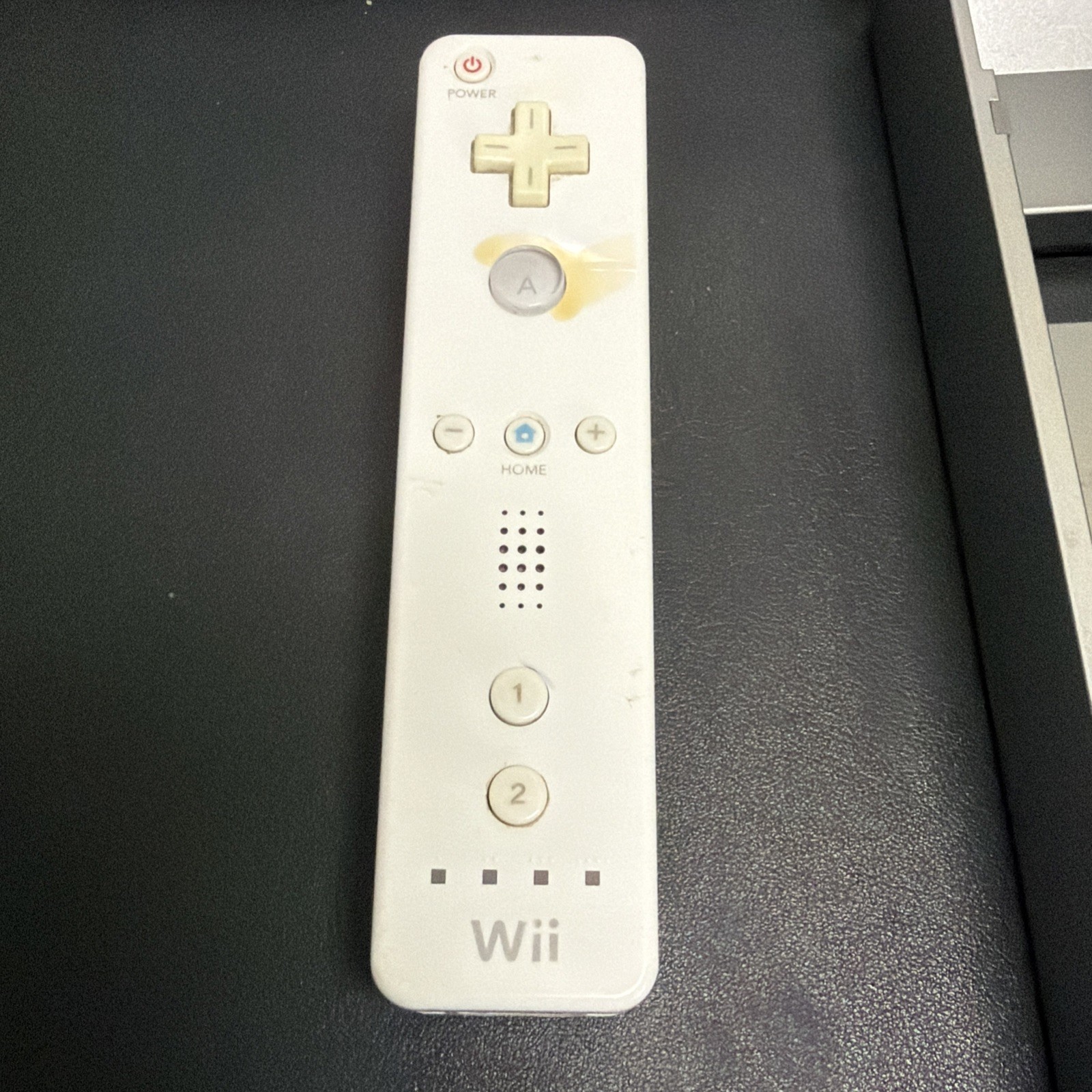 Nintendo Wii RVL-001 Gamecube Console-White w/ Wii Mote and Sensor Bar