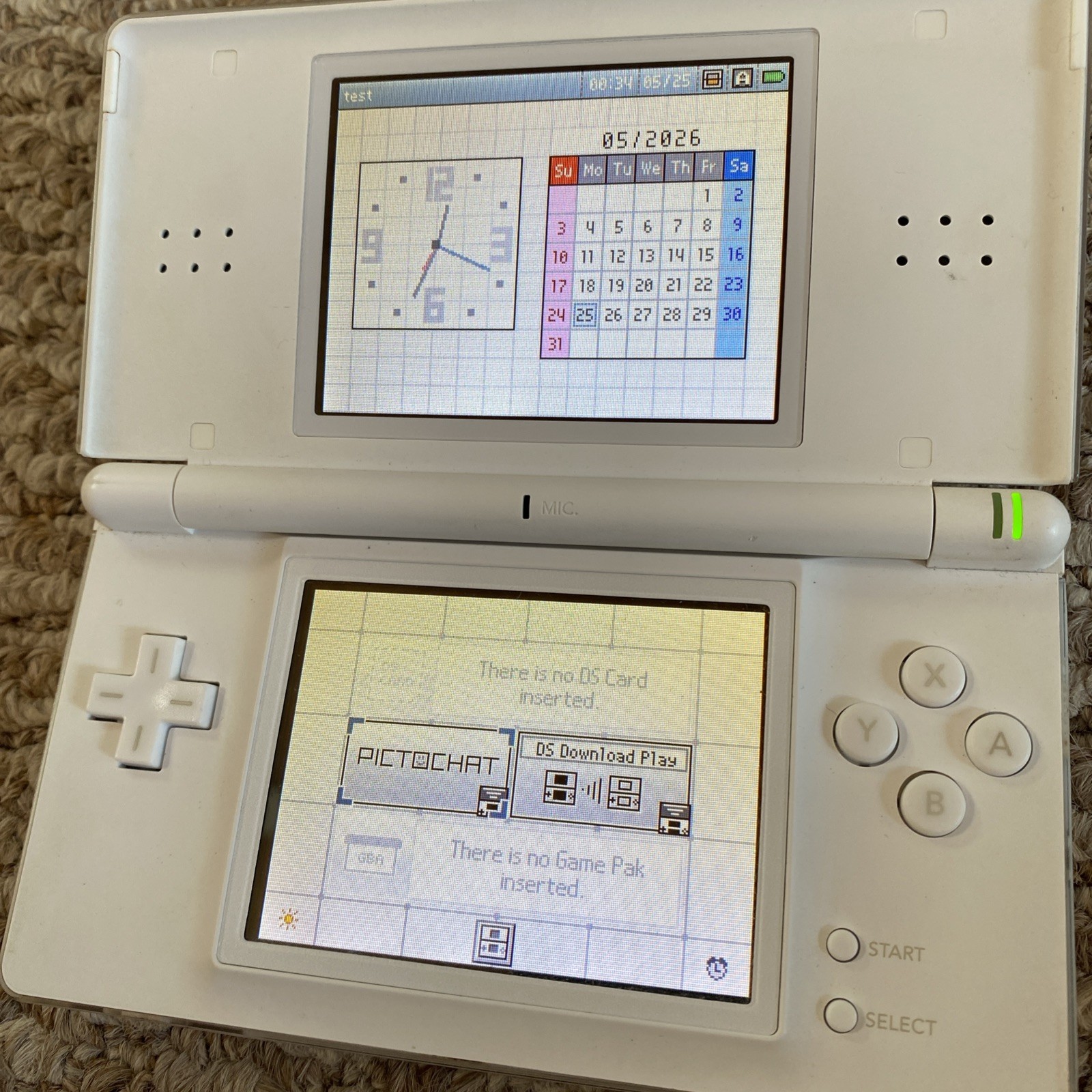 Nintendo DS Lite USG-001 Polar White w/ Charger USA