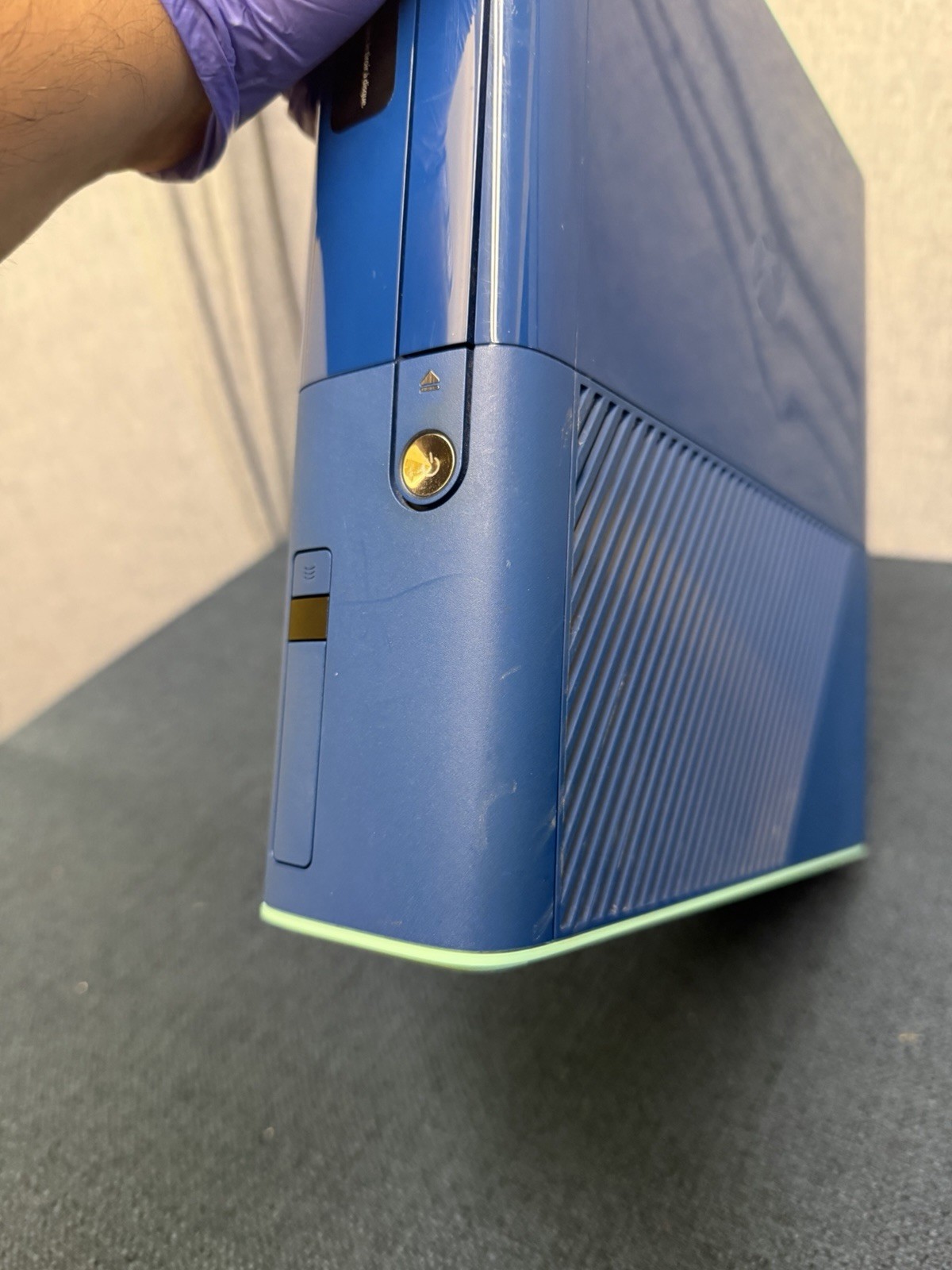 Xbox 360 E Call Of Duty Special Edition Blue Console 500GB