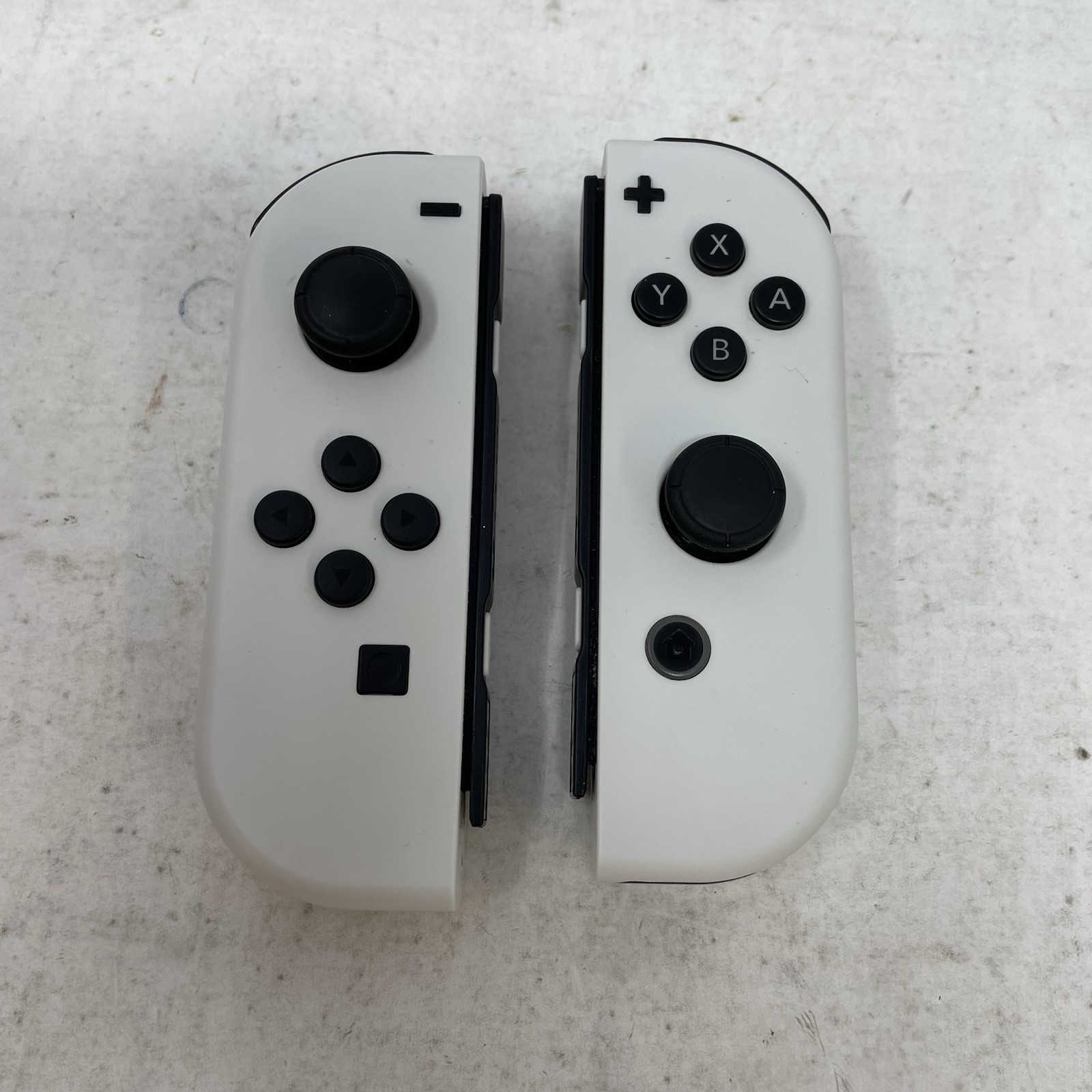 Nintendo Switch OLED Model HEG-001 Handheld Console – 64GB – White