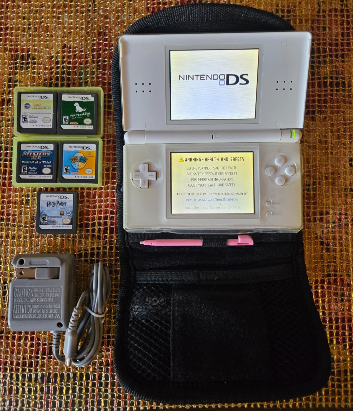 Nintendo DS Lite Console White With Charger, Stylus, Case + 5 Games