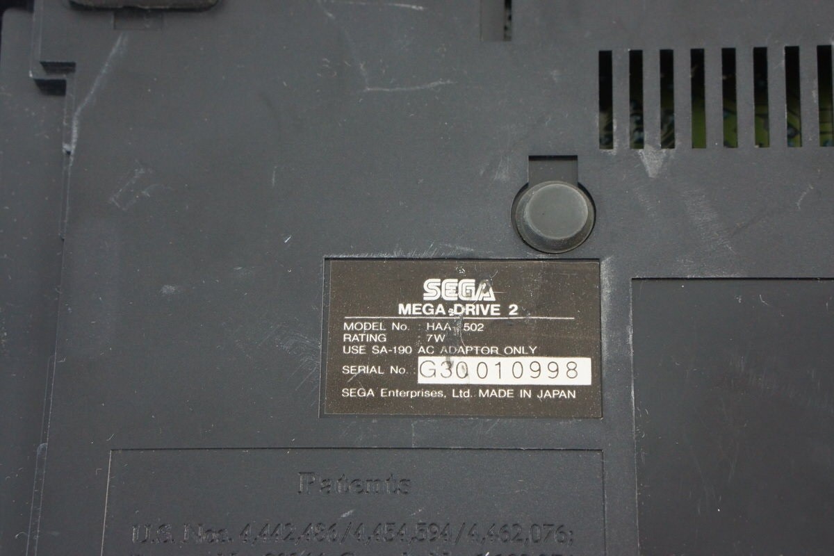 MEGA DRIVE 2 Console «System Only» HAA-2502 Tested JAPAN Game A20031301