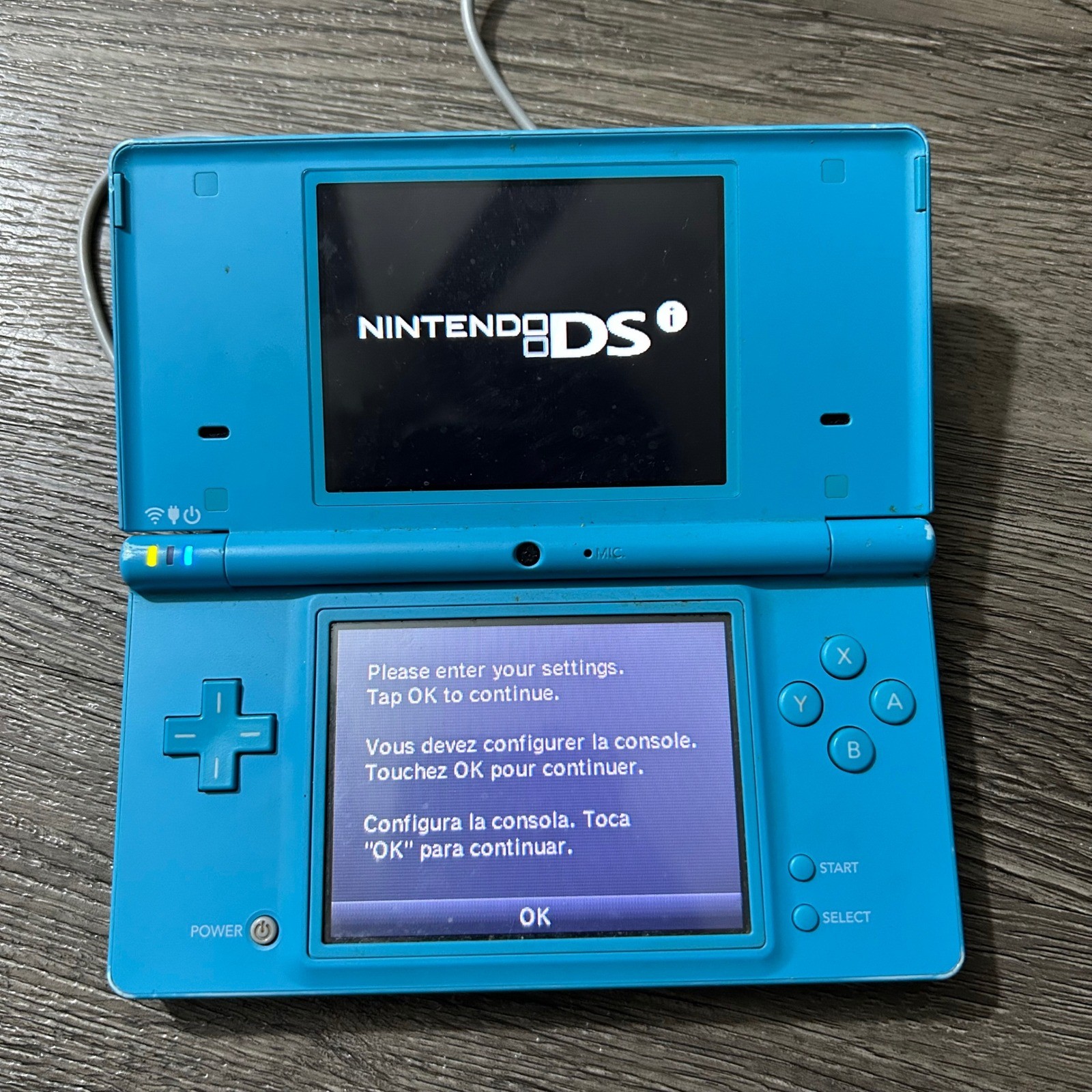 Nintendo DSi Handheld Console Blue Electric Blue With Charger TWL-001