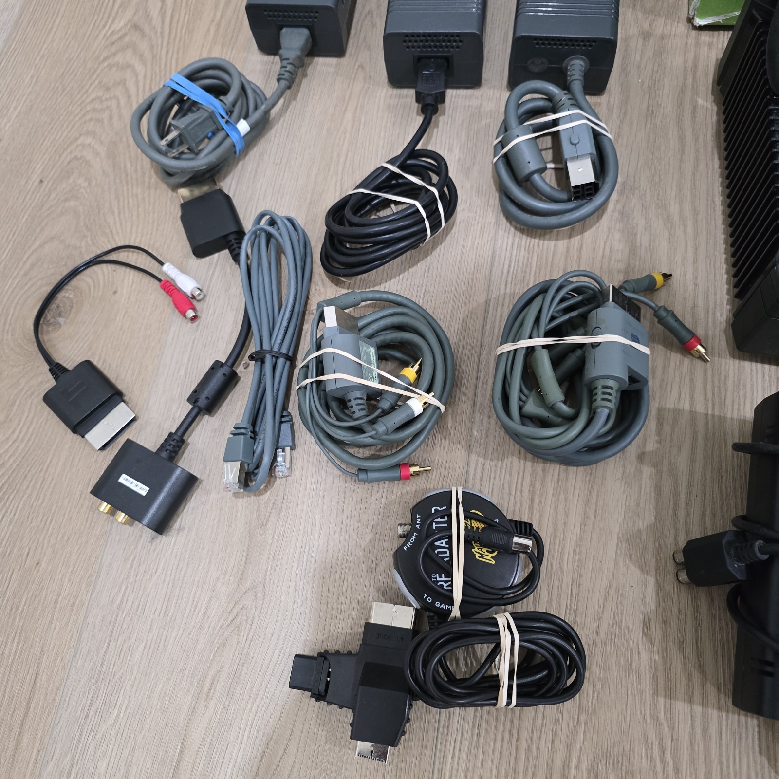 Massive XBOX Bundle – 4 Console + 13 Controllers & More [SOME TESTED / SOME…