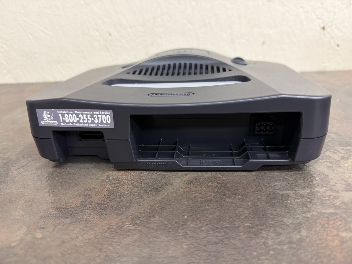 NINTENDO N64 CONSOLE NUS-001 WITH 1 CONTROLLER & CABLES – TESTED (WBP018767)