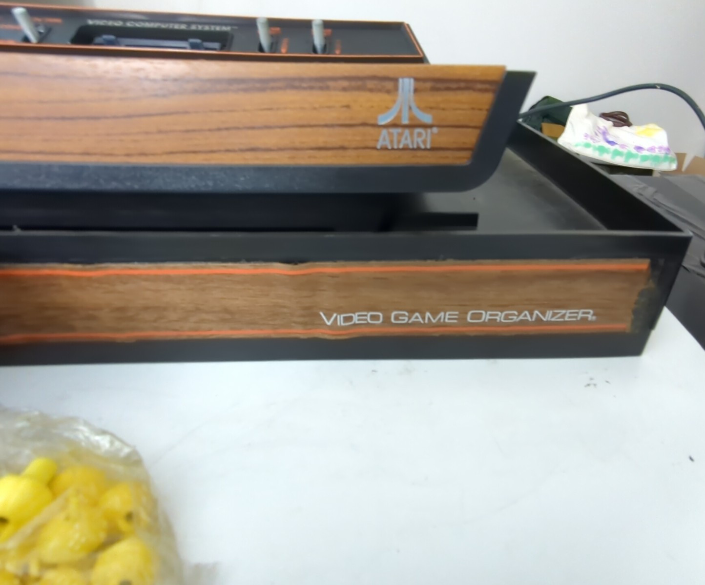 Vintage Atari 2600 Video Computer System Console Game Center lot in Cabinet Case