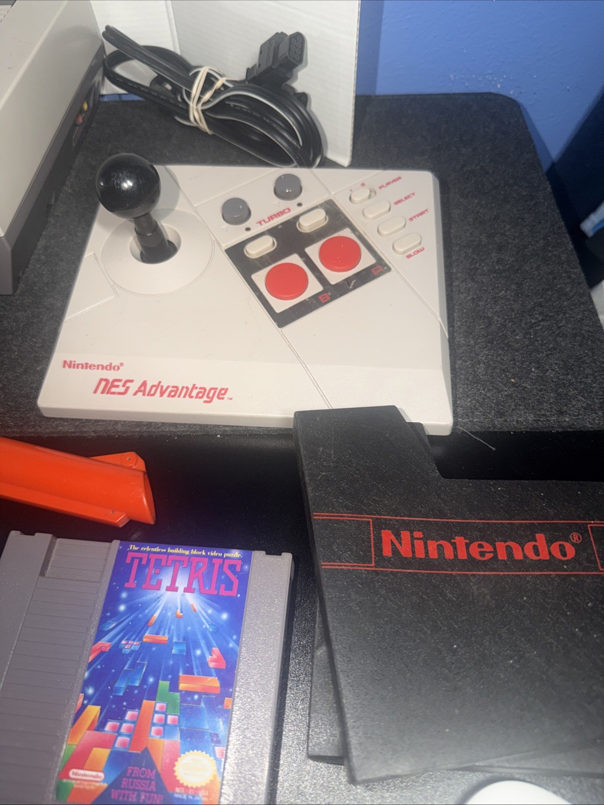 Nintendo NES Console Original TESTED Bundle W Games 3 controllers + Zapper .