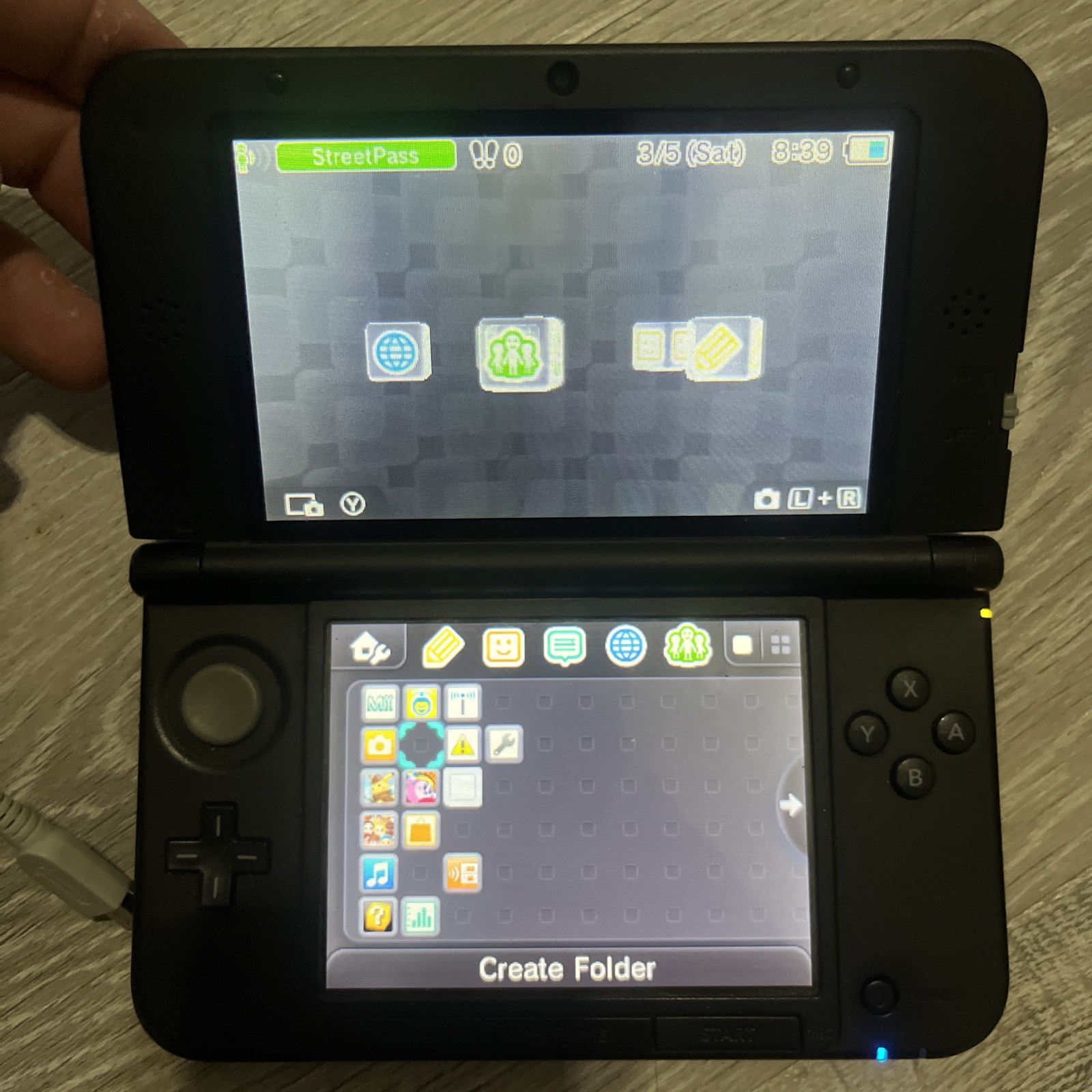 Nintendo 3DS XL Handheld Console – Red / Black (Model SPR-001) Charger/4 Games