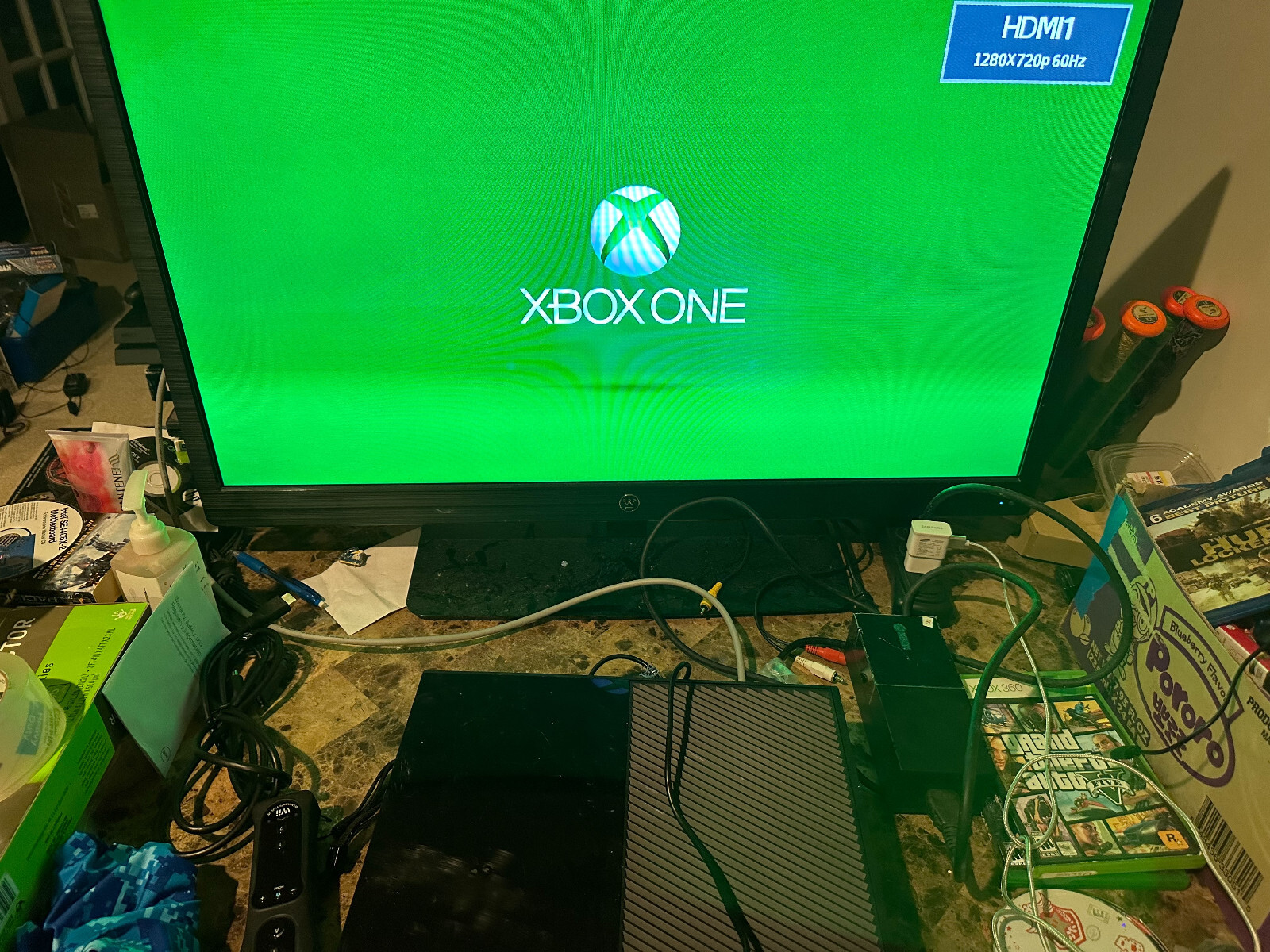 Microsoft Xbox One 500GB (1540) Black Console w/ controller games