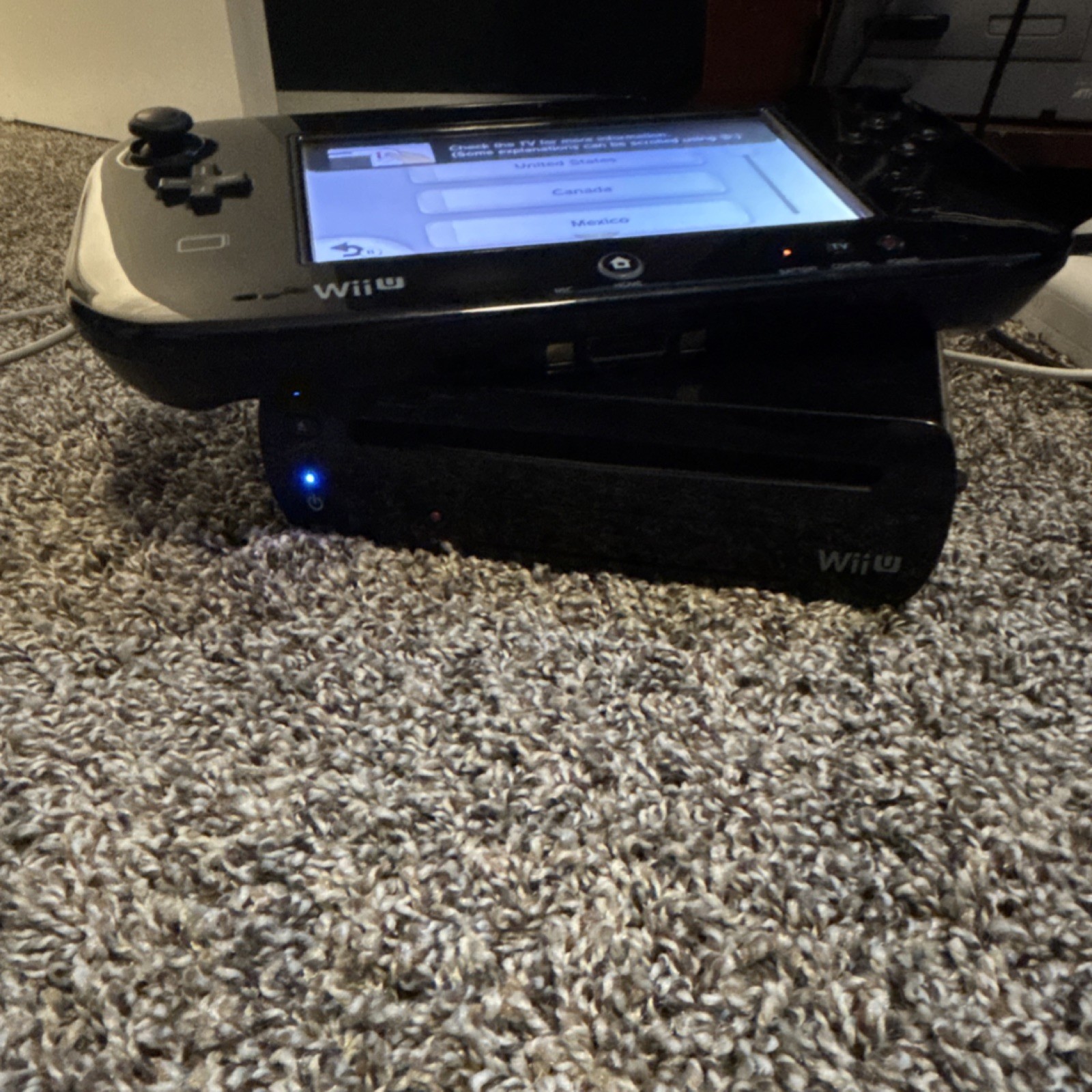 Nintendo Wii U WUP-101(02) Black 32GB Console with GamePad & AC Adapter