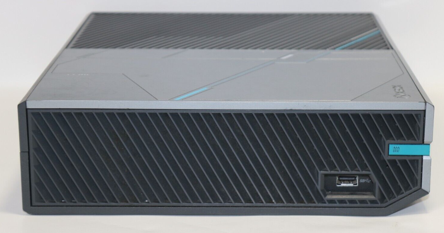 Microsoft XBOX ONE 1540 Limited Edition Halo 5 Guardians 1TB Console, Controller