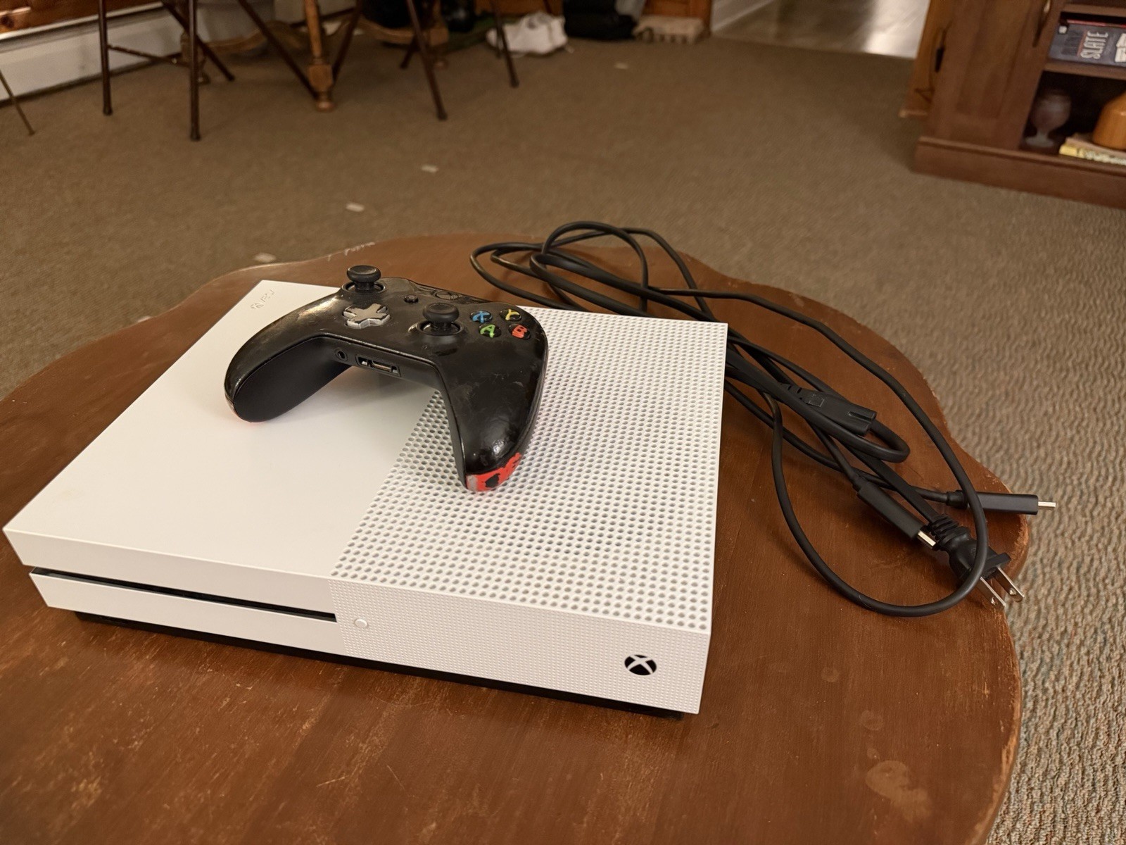 Microsoft Xbox One S White Console 4K UHD Wi‑Fi w/ Controller & Cables