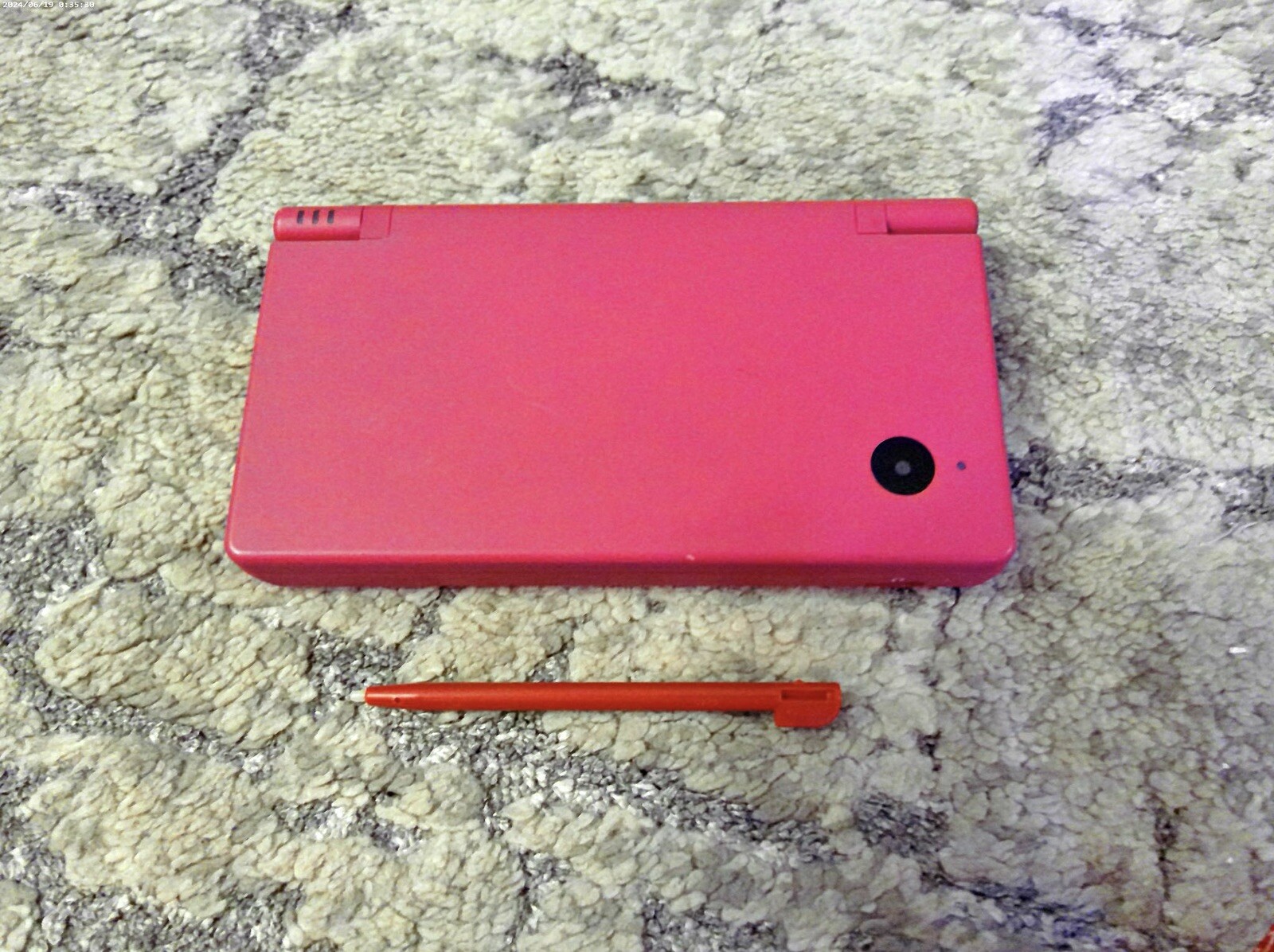 Nintendo DSi 256MB Pink Handheld System 5 Games & Charger