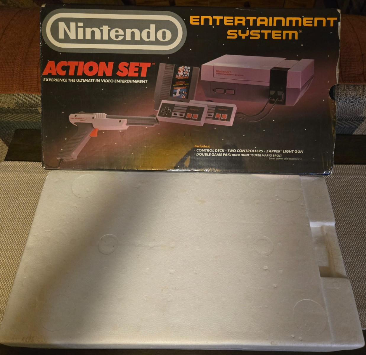 Vintage Nintendo NES Action Set Home Console, Complete In Box + Mario /Duck Hunt